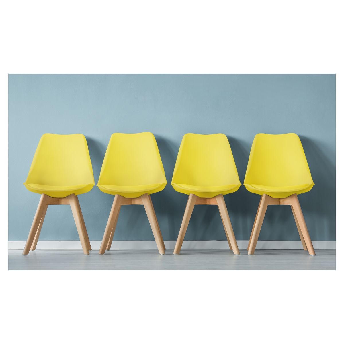 Lot de 4 chaises pieds bois massif LYDIA