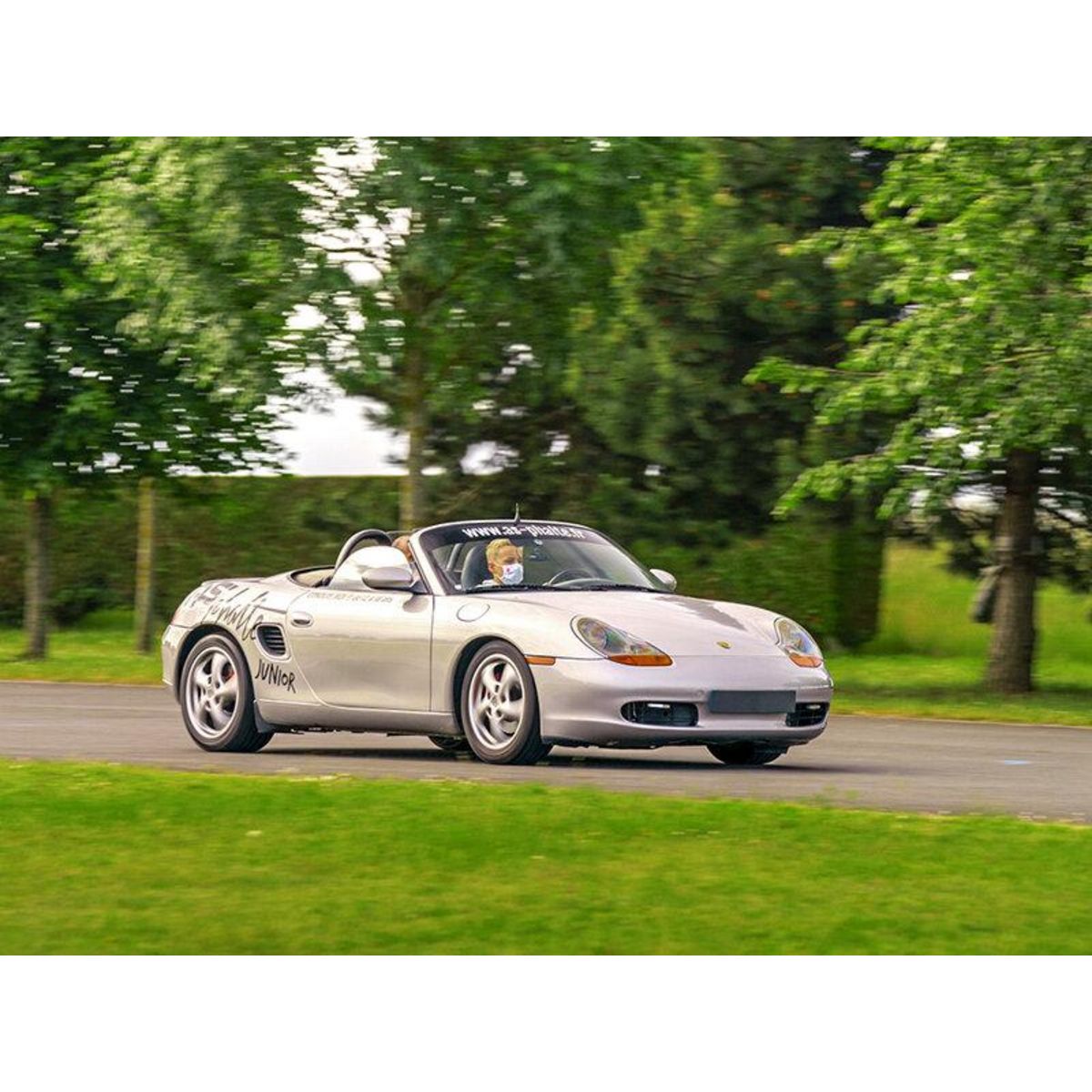 Smartbox Pilotage pour enfant : 5 tours en Porsche Boxster - Coffret Cadeau Sport & Aventure