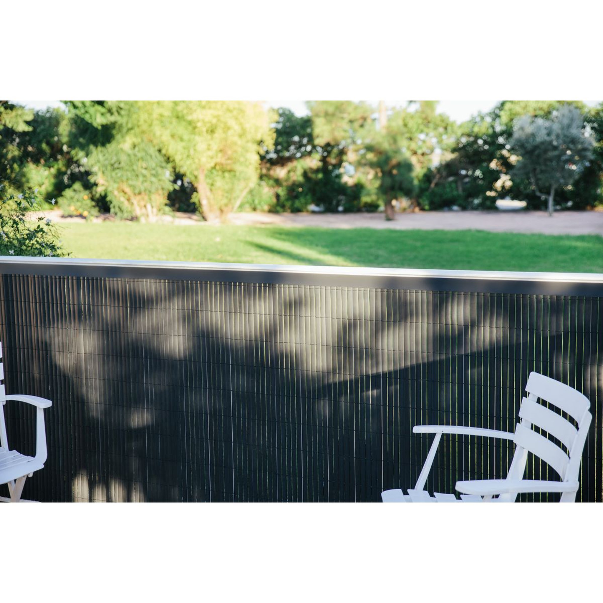 Voir la diapositive 1 : Catral Canisse en PVC double face 2x3m 