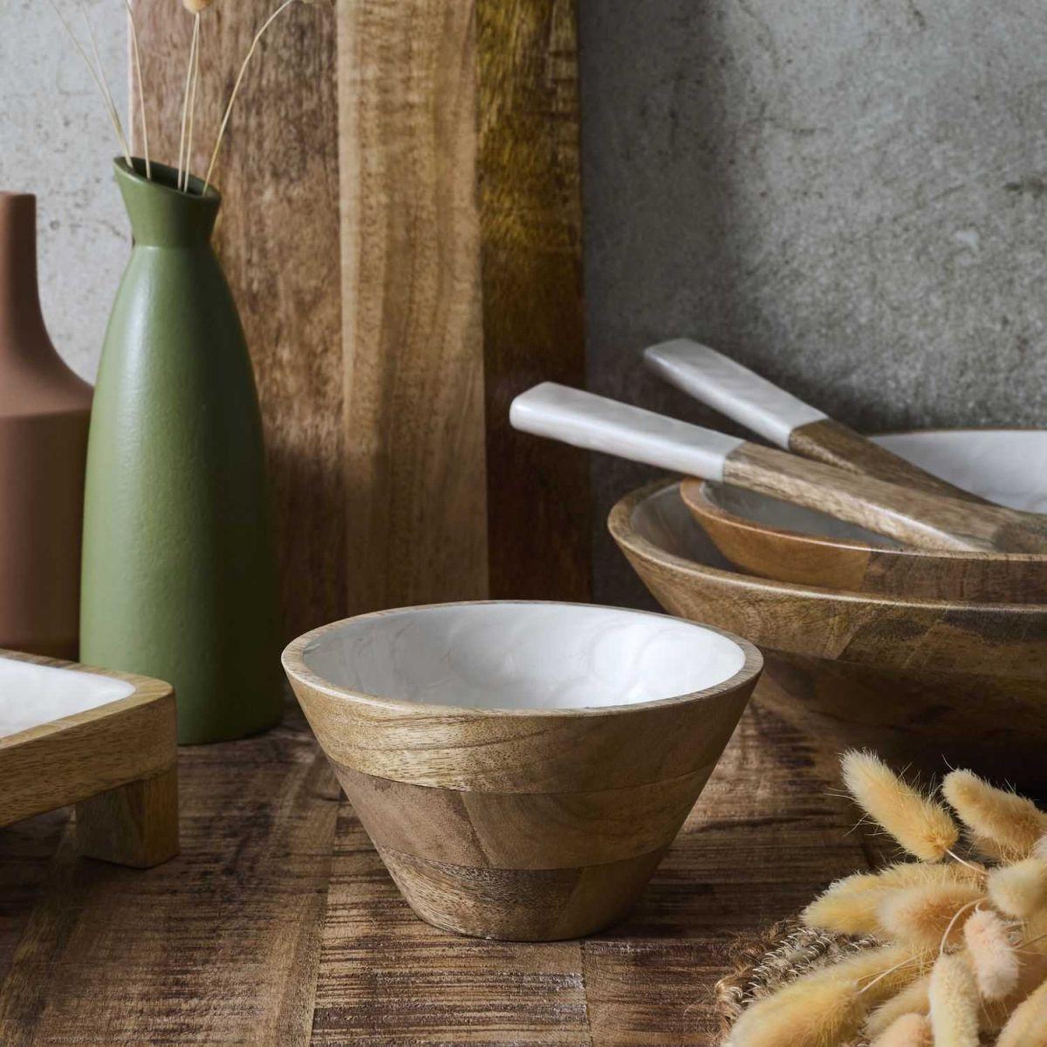 Voir la diapositive 4 : The Home Deco Factory Coupelle en Bois  Nerina  15cm Beige