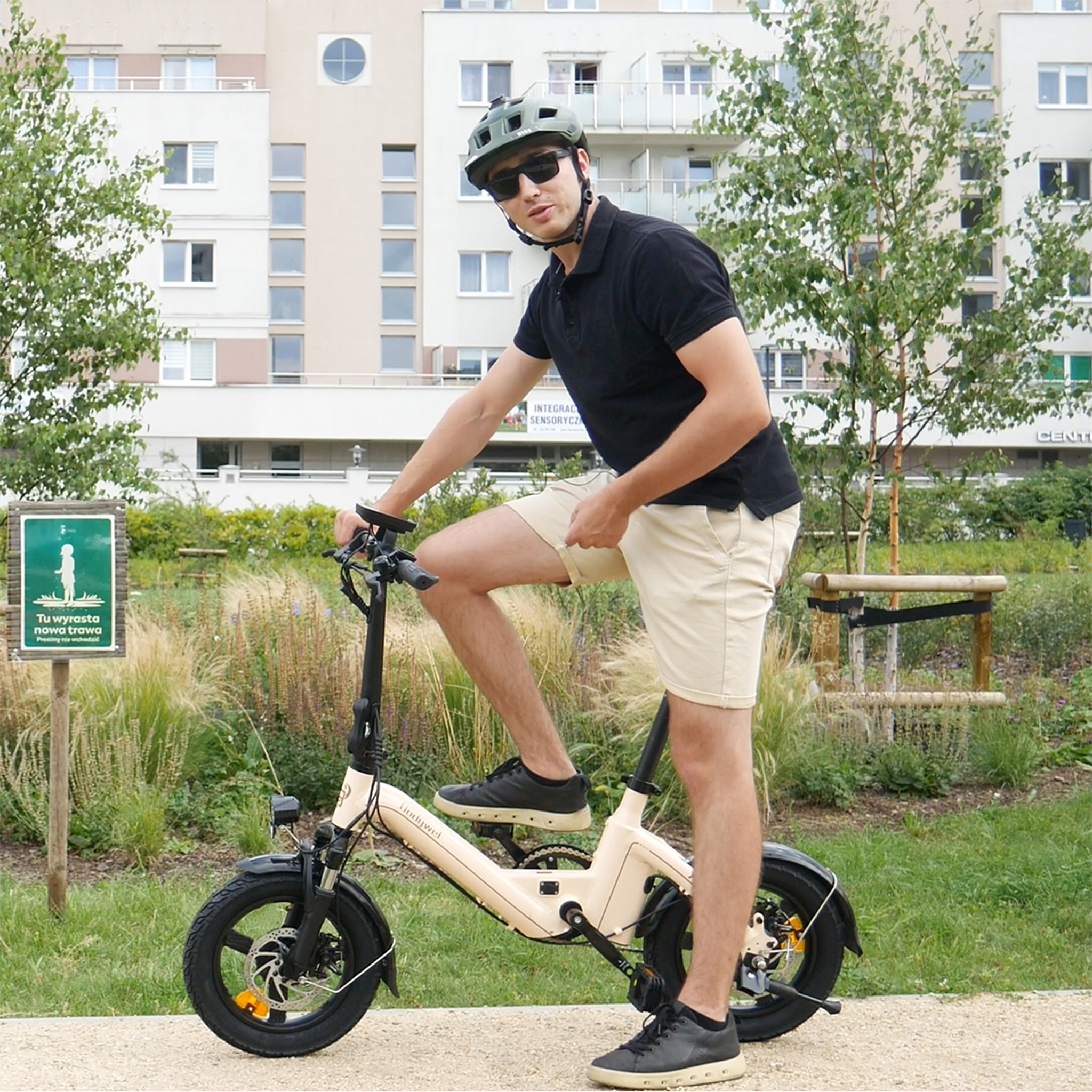 Voir la diapositive 3 : BODYWEL Mini vélo électrique pliable bodywel t16 pro