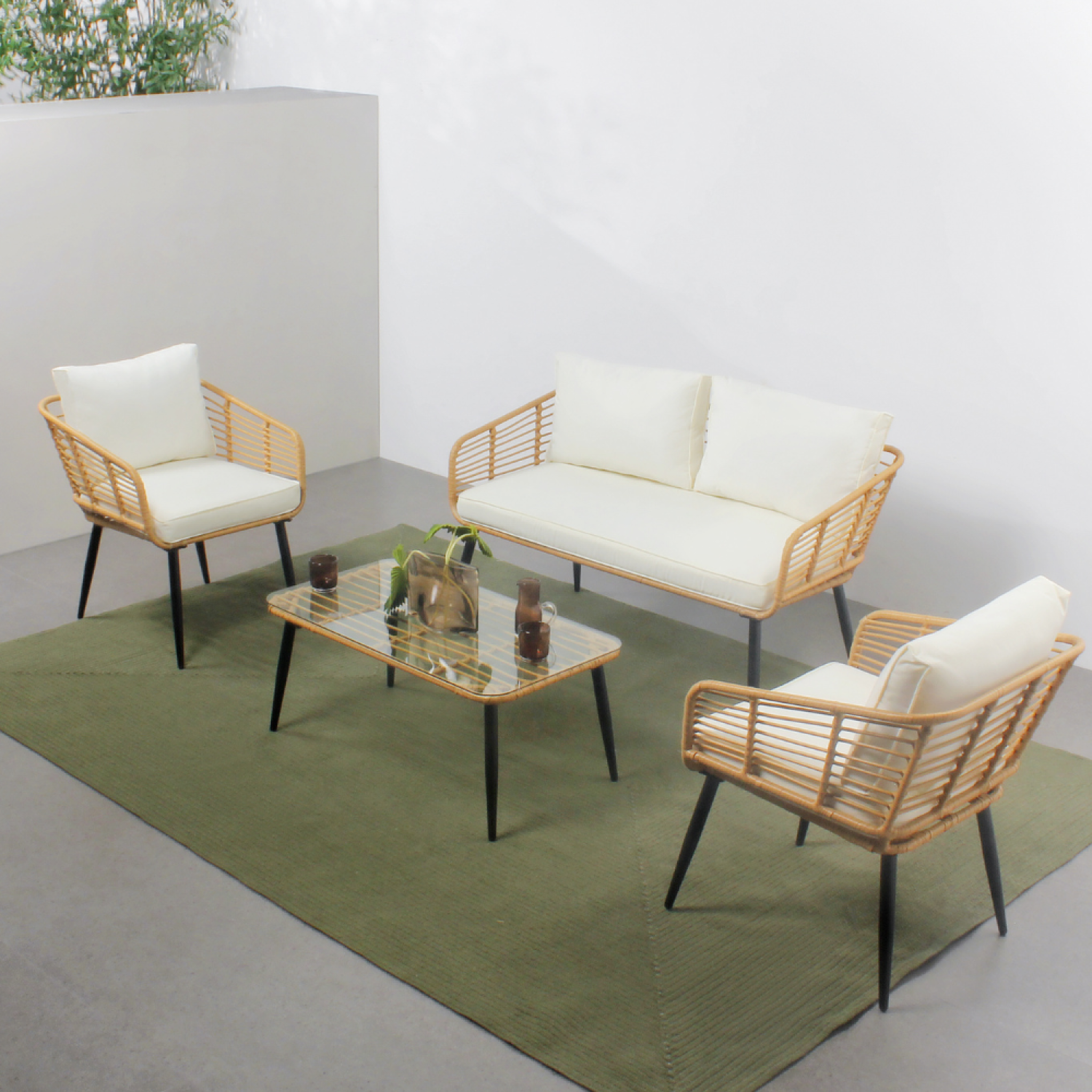 Voir la diapositive 2 : CONCEPT USINE Salon de jardin 4 places canapé et chaises effet rotin avec coussins conforts sitia