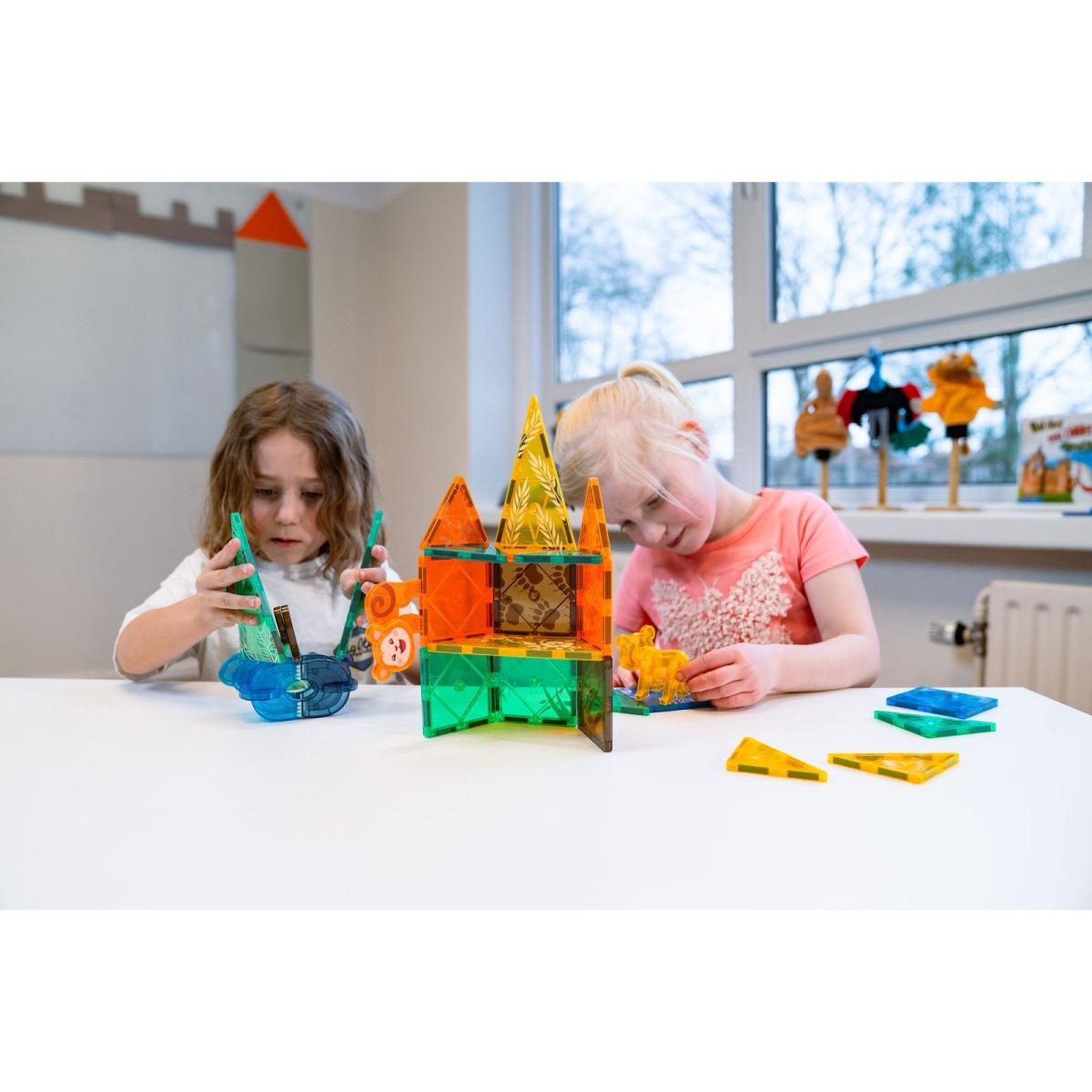 Voir la diapositive 3 : MAGGENIUS Blocs de construction magnétiques — Jungle — 38 pièces