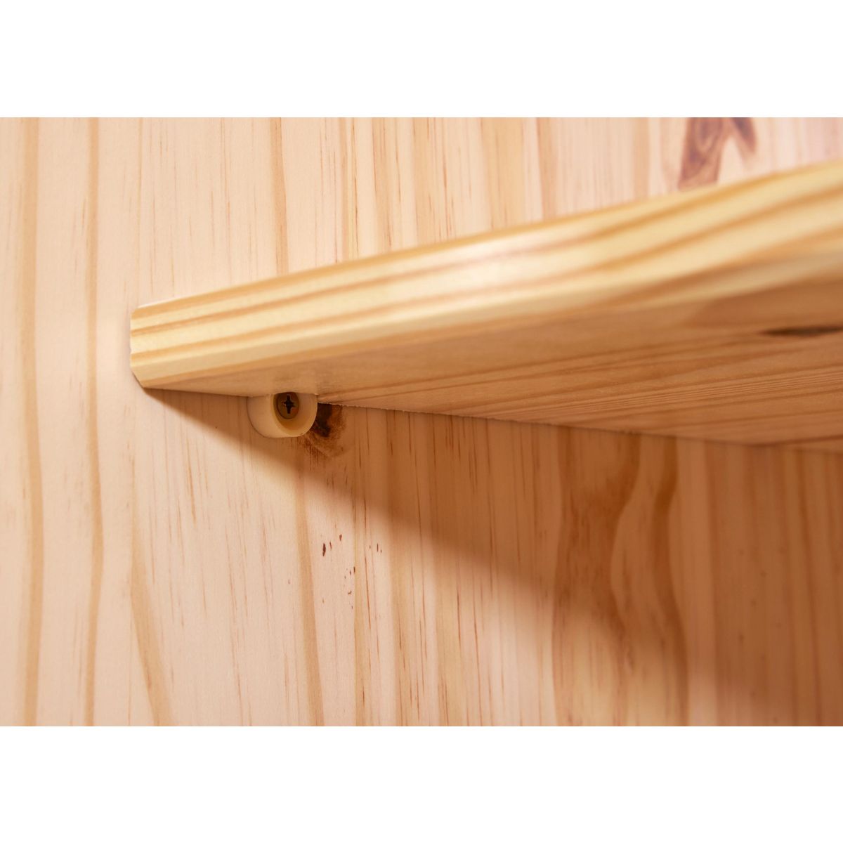 Armoire rustique en pin massif 2 portes  L104cm BASTIAN