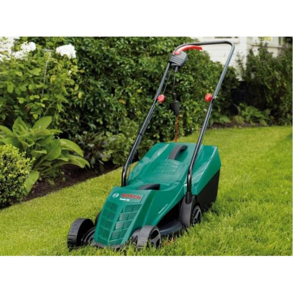 BOSCH Tondeuse a Gazon   électrique BOSCH ARM 32 - 1200W - 32 cm - Moteur Powerdrive - Hauteur réglable