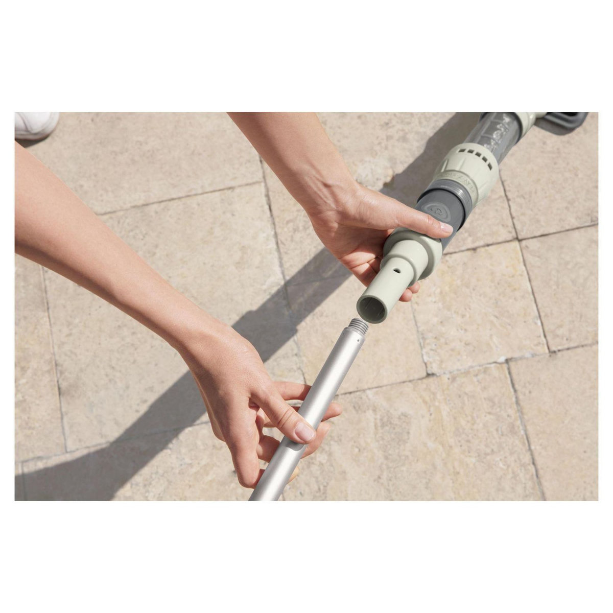 BESTWAY Balai aspirateur électrique pour piscine et spa AQUASCAN