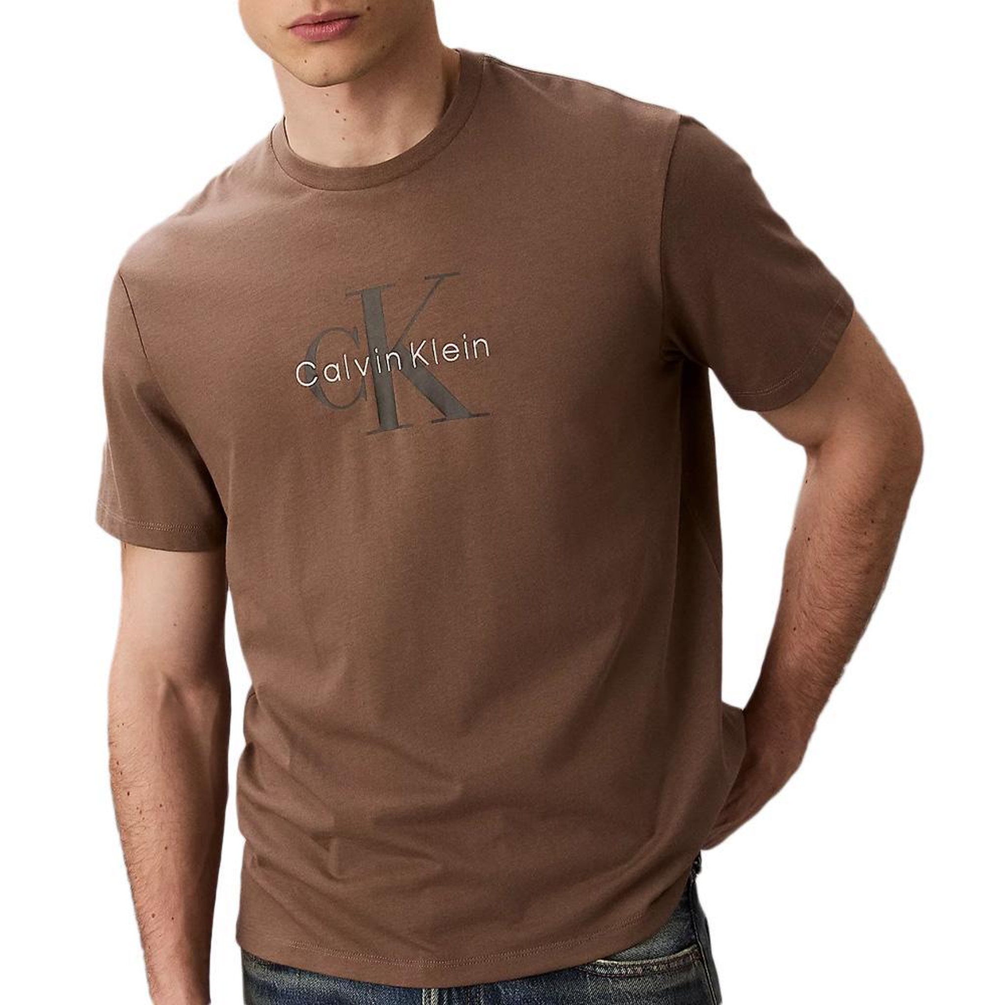 CALVIN KLEIN JEANS T-Shirt Marron Homme Calvin Klein Jeans Hero. Coloris disponibles : Marron