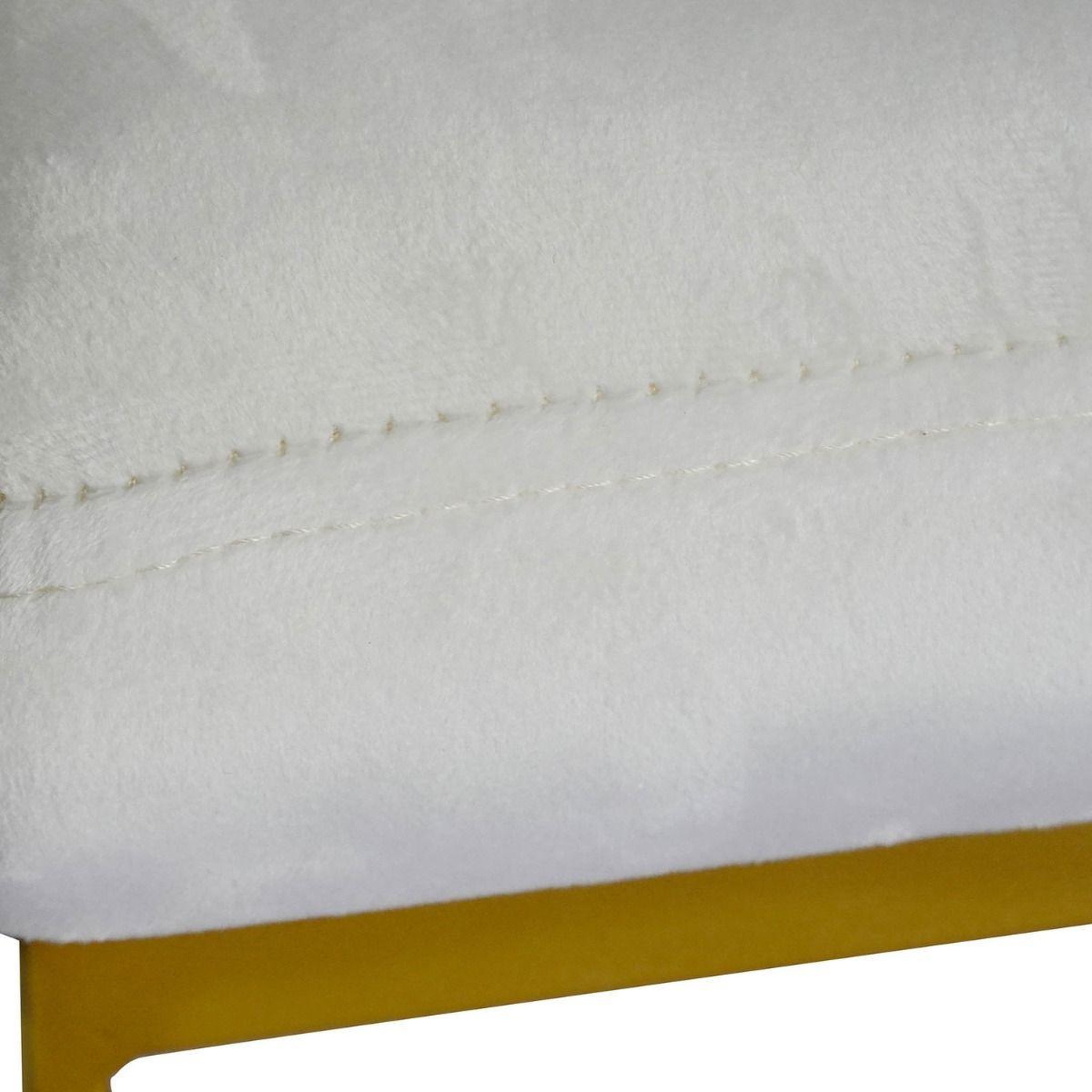 Voir la diapositive 5 : Paris Prix Chaise design en velours  noemy  75cm blanc & or