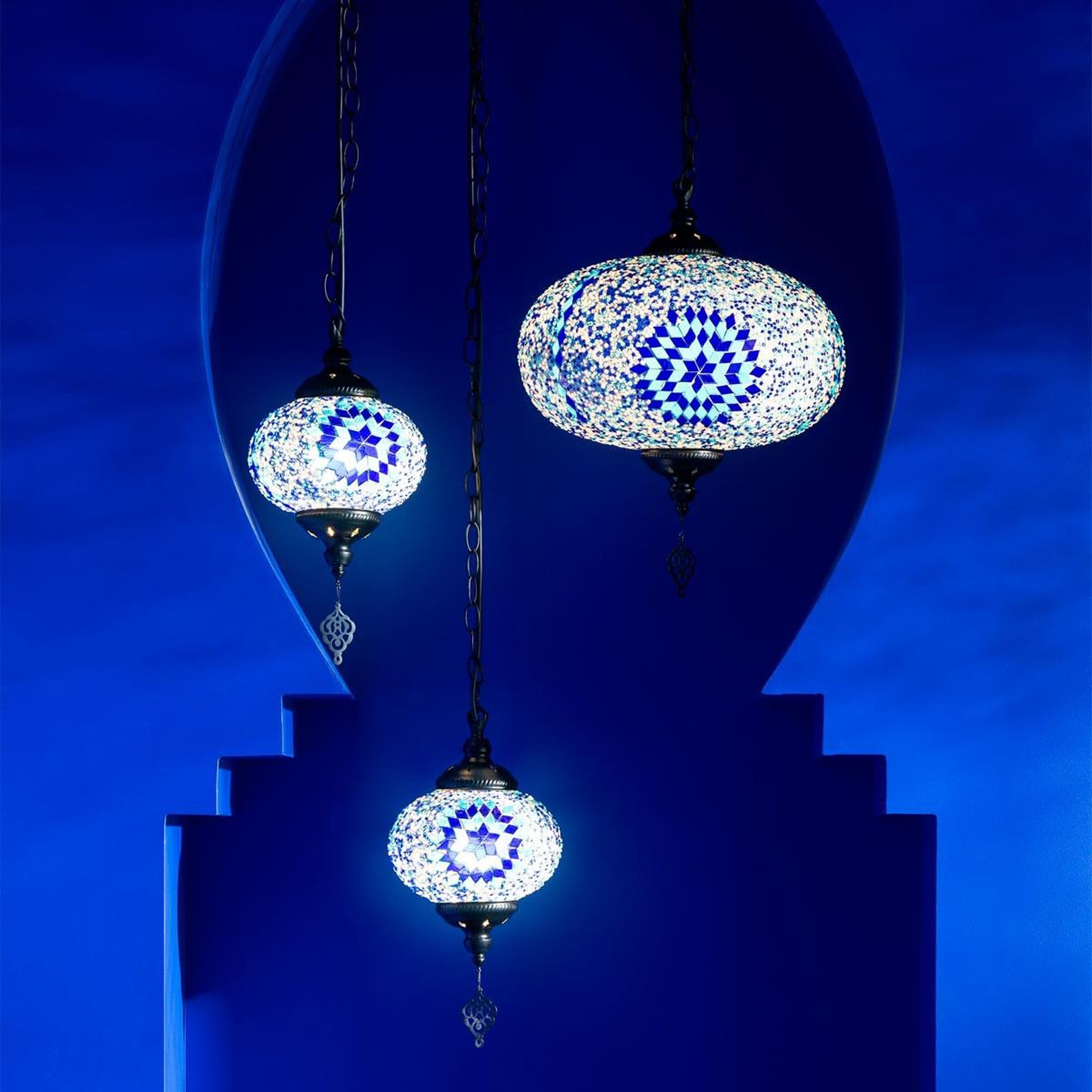 Voir la diapositive 5 : J-LINE Lampe suspension mosaïque  neal  30cm bleu