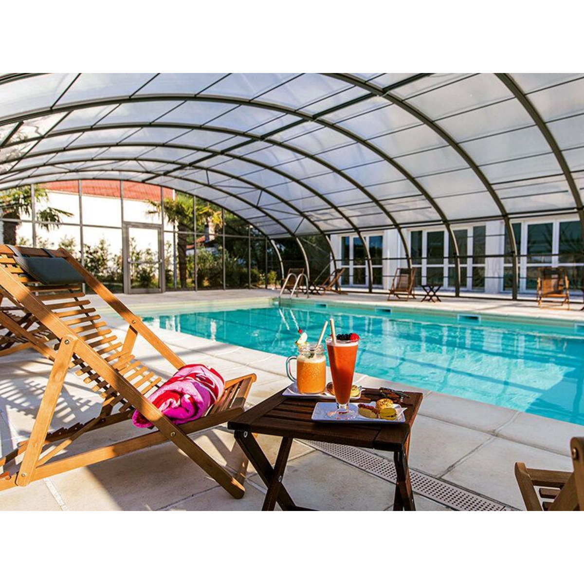 Smartbox Séjour chic en hôtel 4* près de Tours : 2 jours avec dîner et spa - Coffret Cadeau Séjour