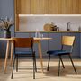 Voir la diapositive 2 : Rendez vous déco Lot de 2 chaises en bois foncé et velours vert - Nico
