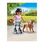 Voir la diapositive 2 : PLAYMOBIL PLAYMOBIL 71739 Jeune fille rolleuse avec Retriever