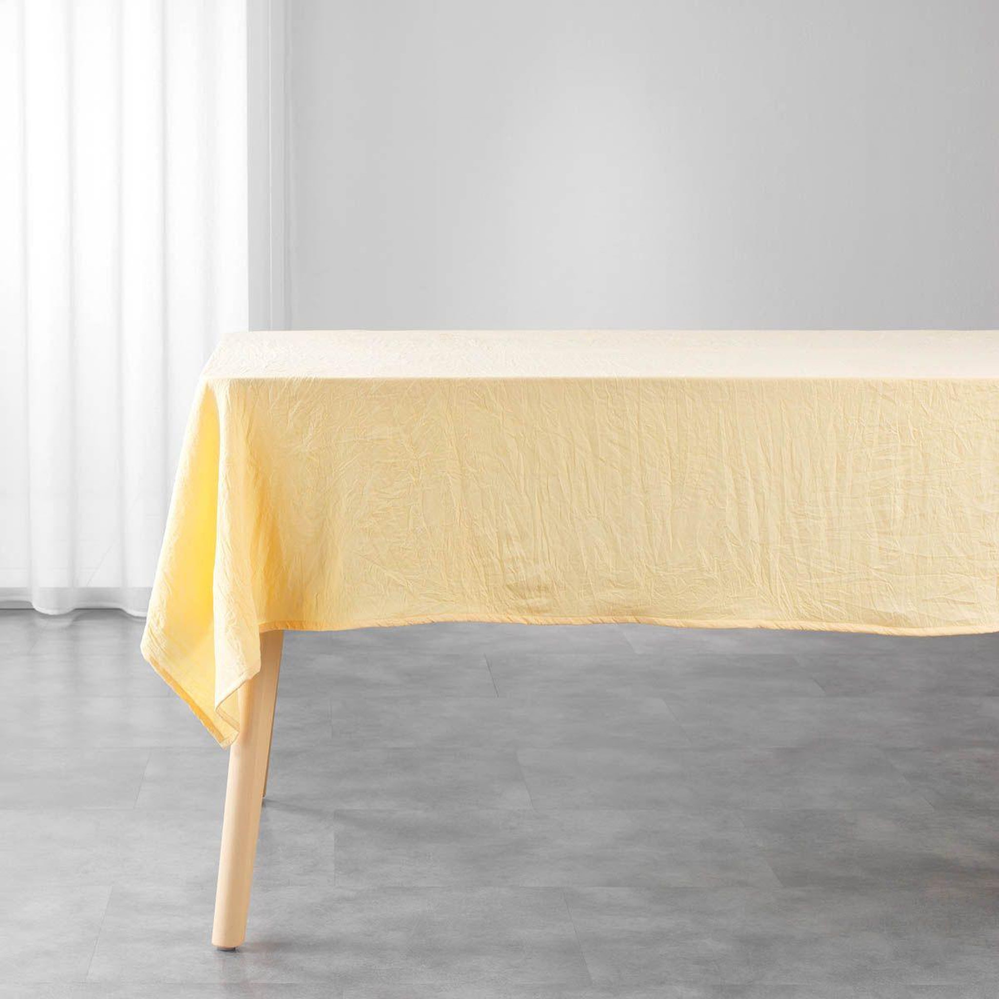 Douceur d'Intérieur Nappe microfibre  suzy  140x240cm jaune