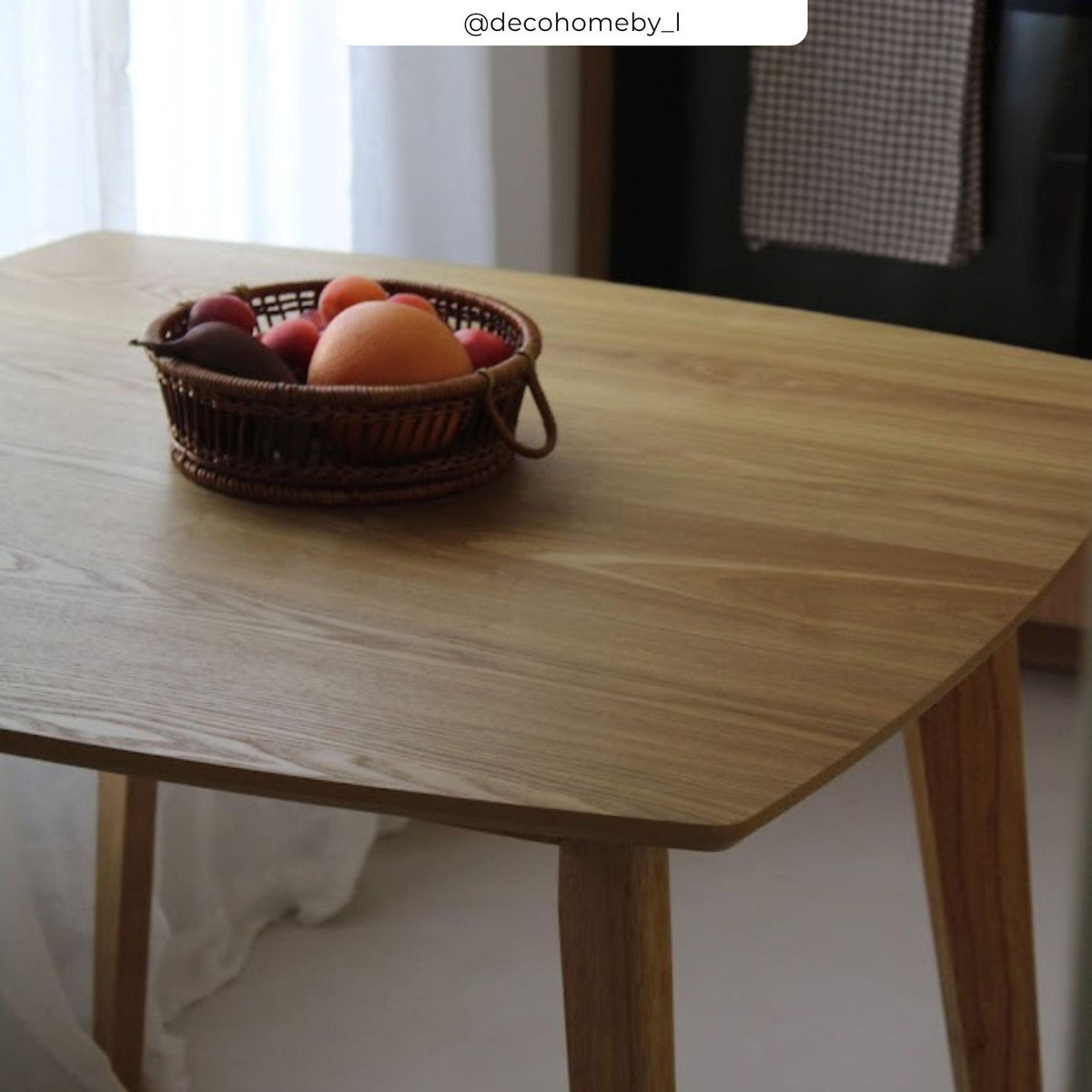 Rendez vous déco Table carrée 4 personnes en bois clair naturel 90 cm - Julio
