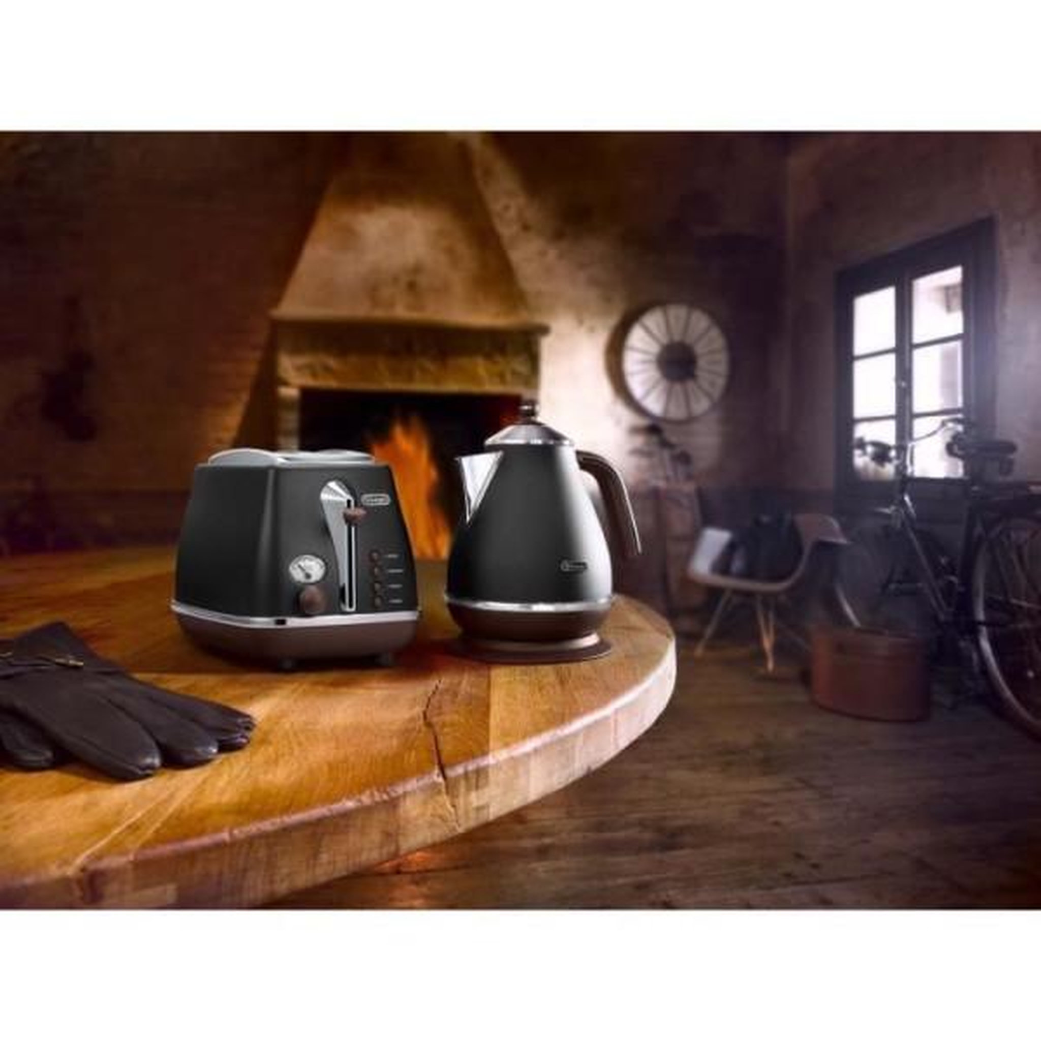Voir la diapositive 6 : DELONGHI Bouilloire sans fil 1.7l 2000w noir - KBOV2001.BK