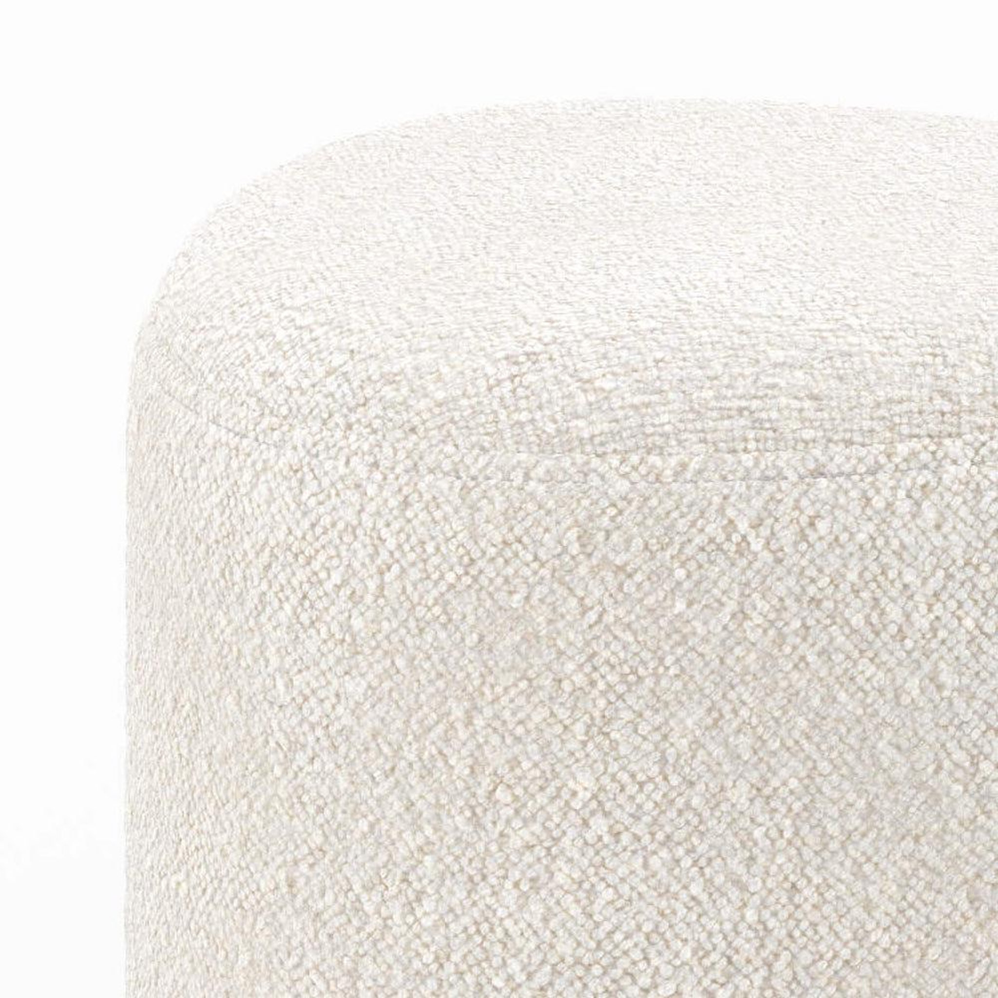 Voir la diapositive 3 : MAISON PAVANE Pouf triangulaire en tissu bouclé beige-emmy