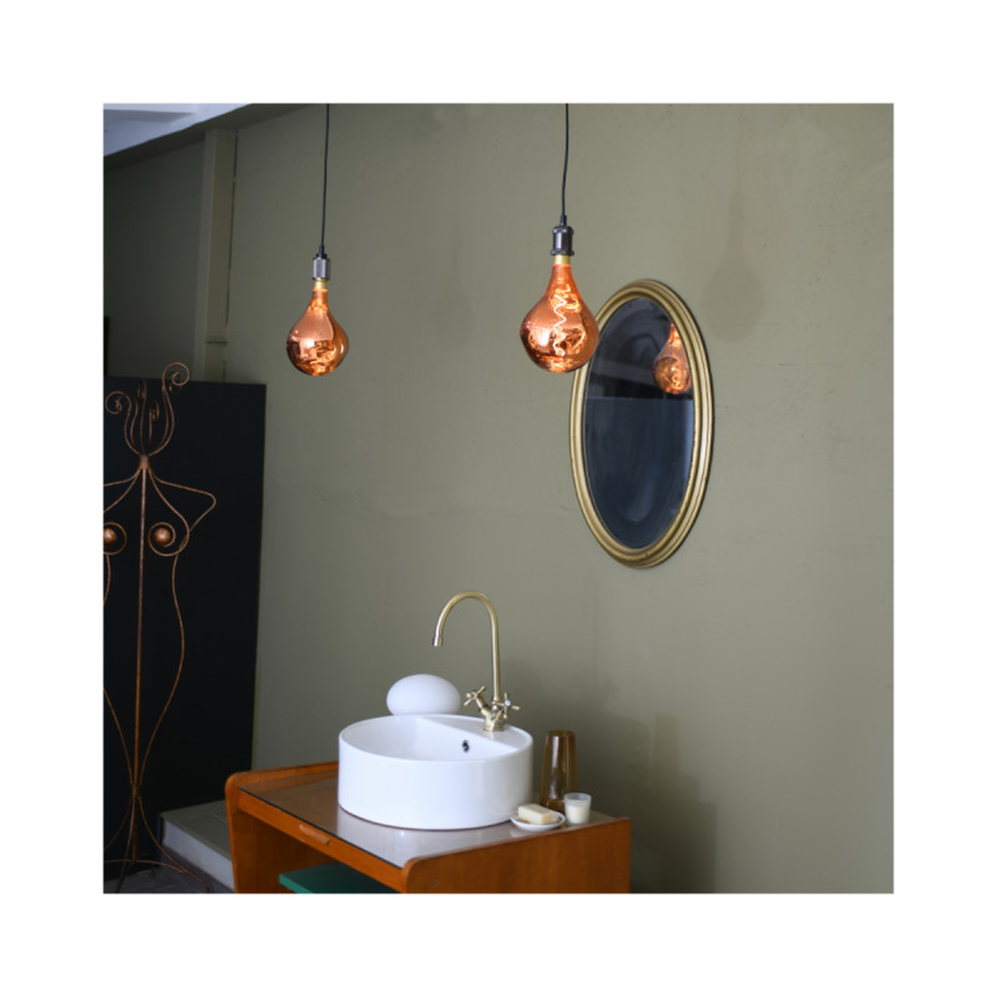 Voir la diapositive 3 :  Ampoule LED connectée à filament KAZE Hikaru - BT165 - 2,5W - 50 Lumens - E27