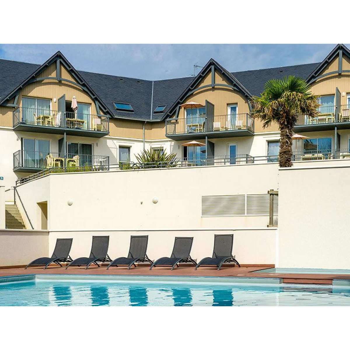 Smartbox 4 jours en studio avec accès au spa en résidence 4* face à la mer dans le Finistère - Coffret Cadeau Séjour