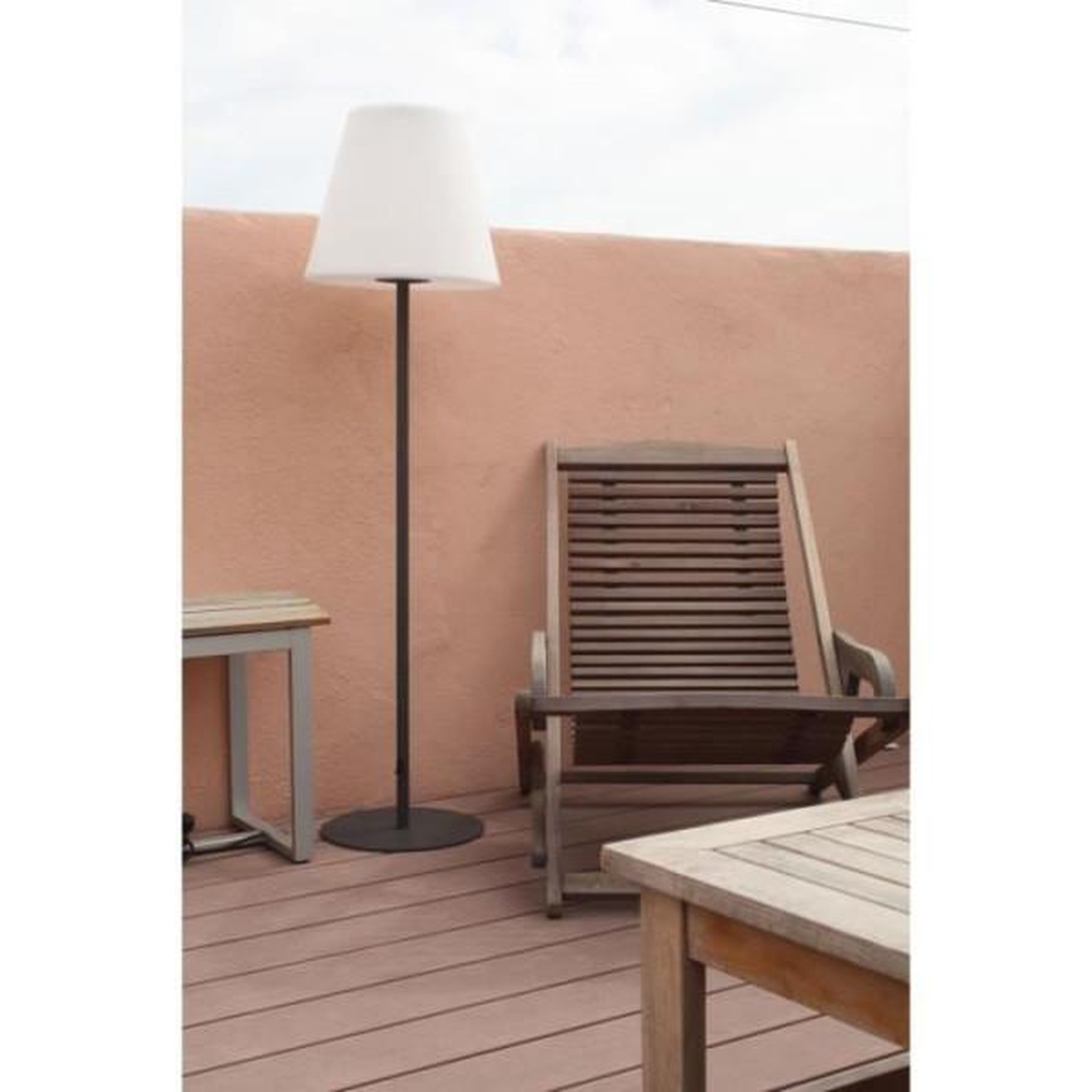 Voir la diapositive 4 : Lampadaire solaire - Arte Alta - Blanc