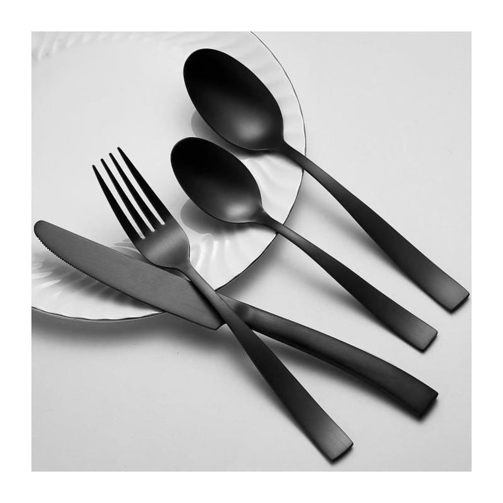 Voir la diapositive 2 : Arthur Martin Ménageres - ARTHUR MARTIN - AM5136 - 24 pieces - Acier inoxydable - Finition noir