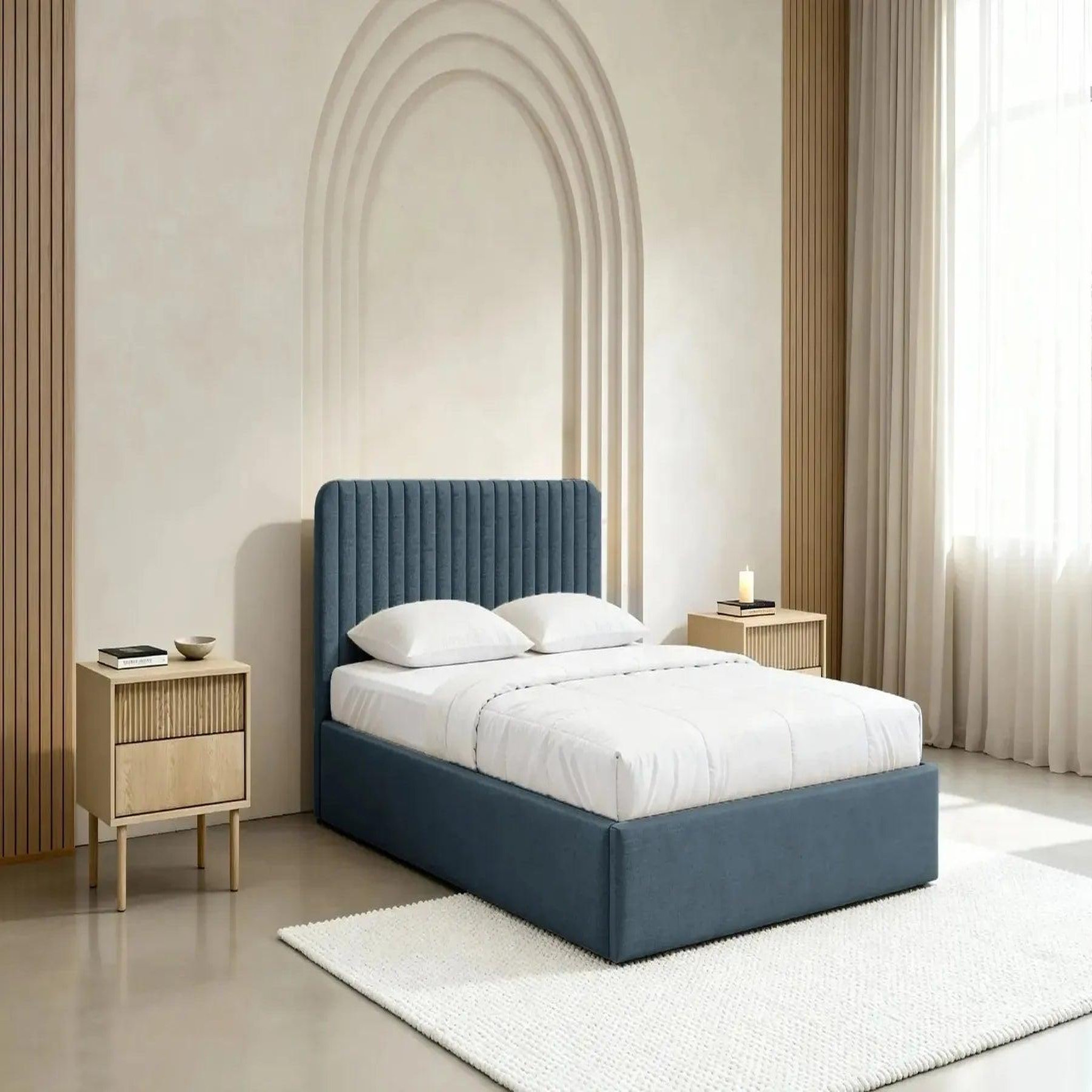 Voir la diapositive 5 : CASANOVA PARIS Jeanne - lit coffre tissu velours