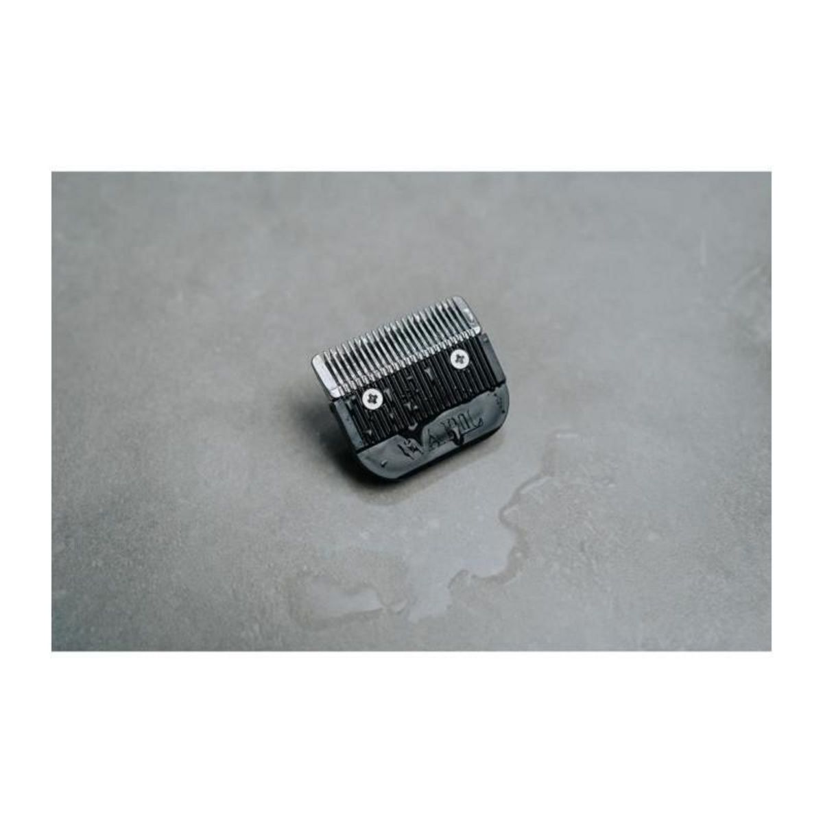 WAHL Tondeuse a cheveux - WAHL - COLOR PRO CORDLESS - 3,5 W - 8 sabots - Autonomie : 60 min - Bleu / Gris