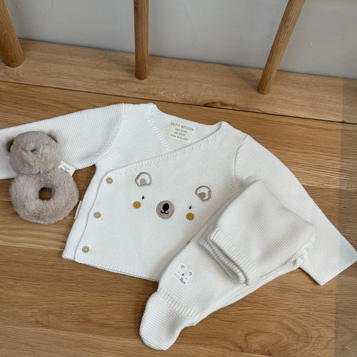 Petit Béguin Ensemble bébé gilet et pantalon avec pieds en tricot Mini Rêve