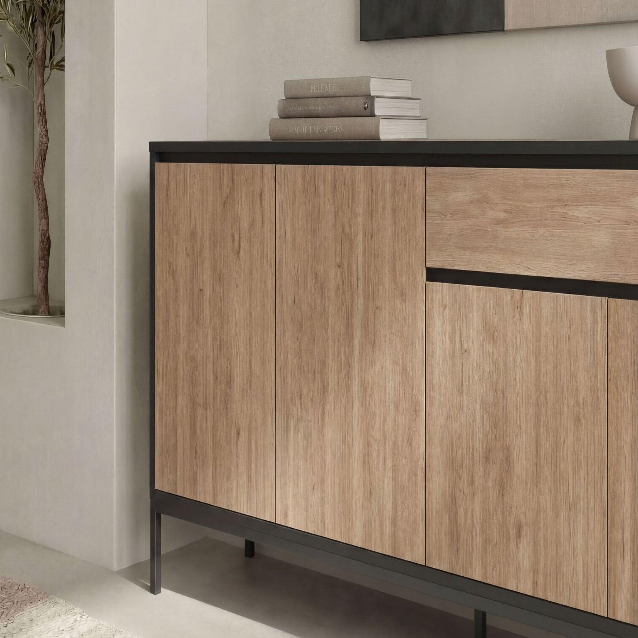 Voir la diapositive 4 : CASANOVA PARIS Vana - buffet 4 portes 180cm en mélamine