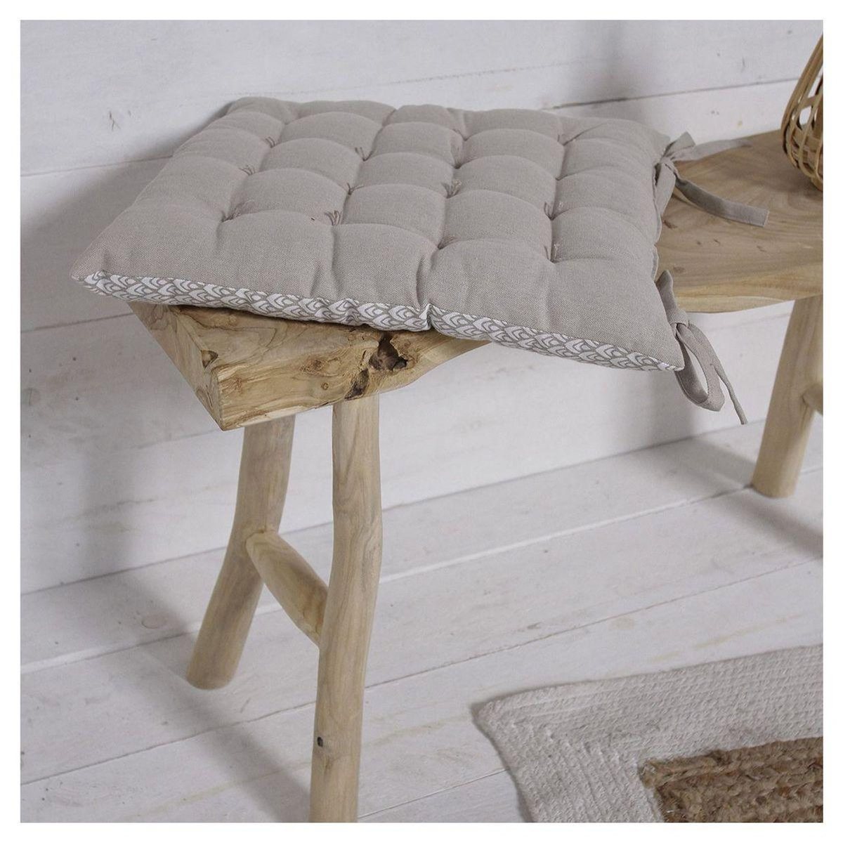 TODAY Galette de chaise matelassée fantaisie en coton à nouettes KARMA