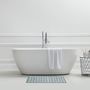 Voir la diapositive 2 : GUY LEVASSEUR Tapis de bain déco en polycoton