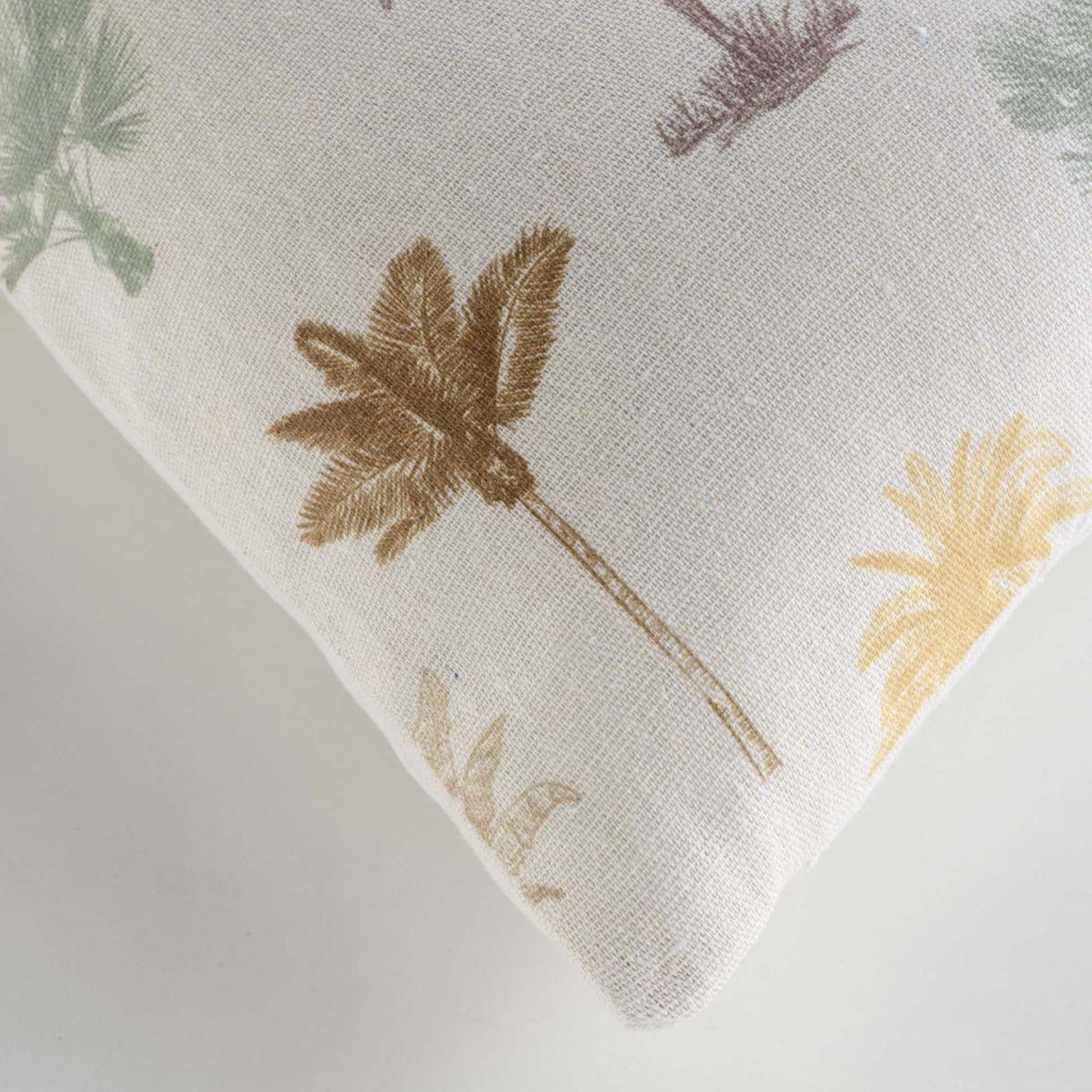 Voir la diapositive 3 : Douceur d'Intérieur Coussin déco imprimé  palmelia  45x45cm multicolore