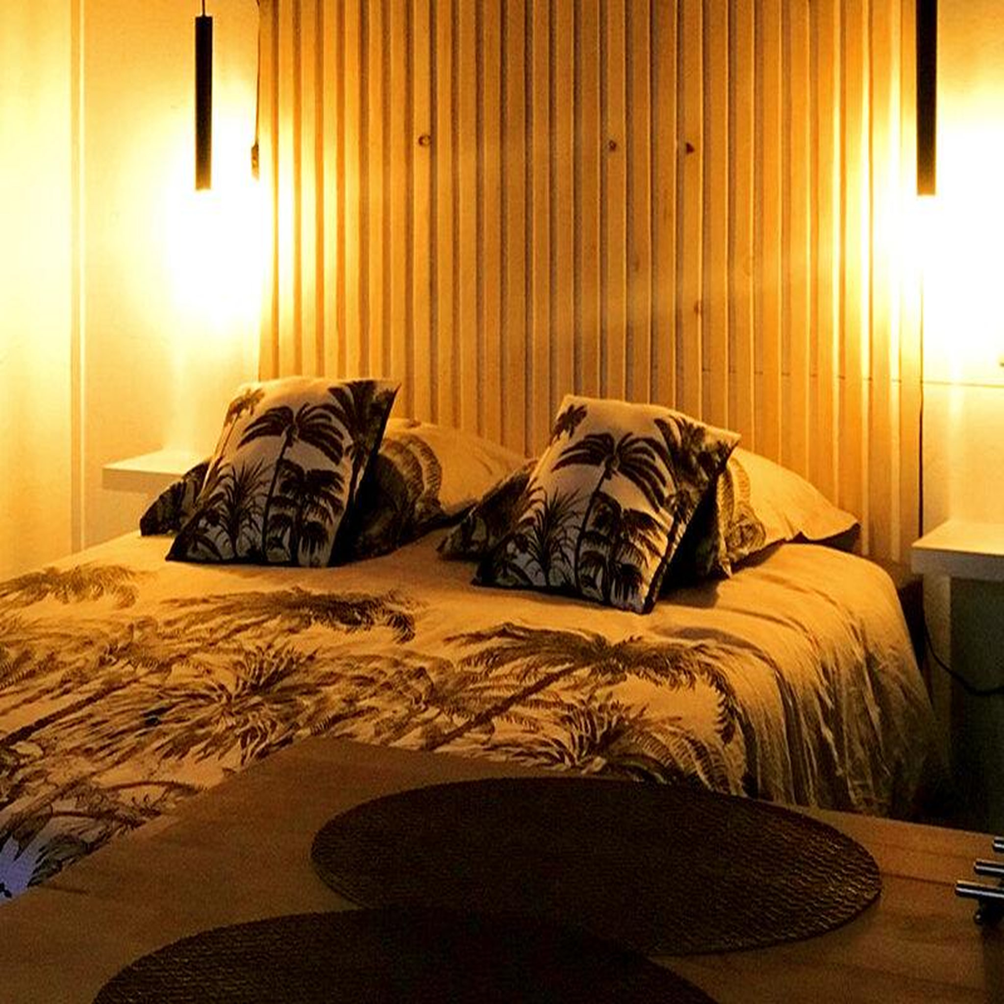 Voir la diapositive 2 : Smartbox Séjour de 2 jours insolites en lodge près de Saint-Brieuc - Coffret Cadeau Séjour