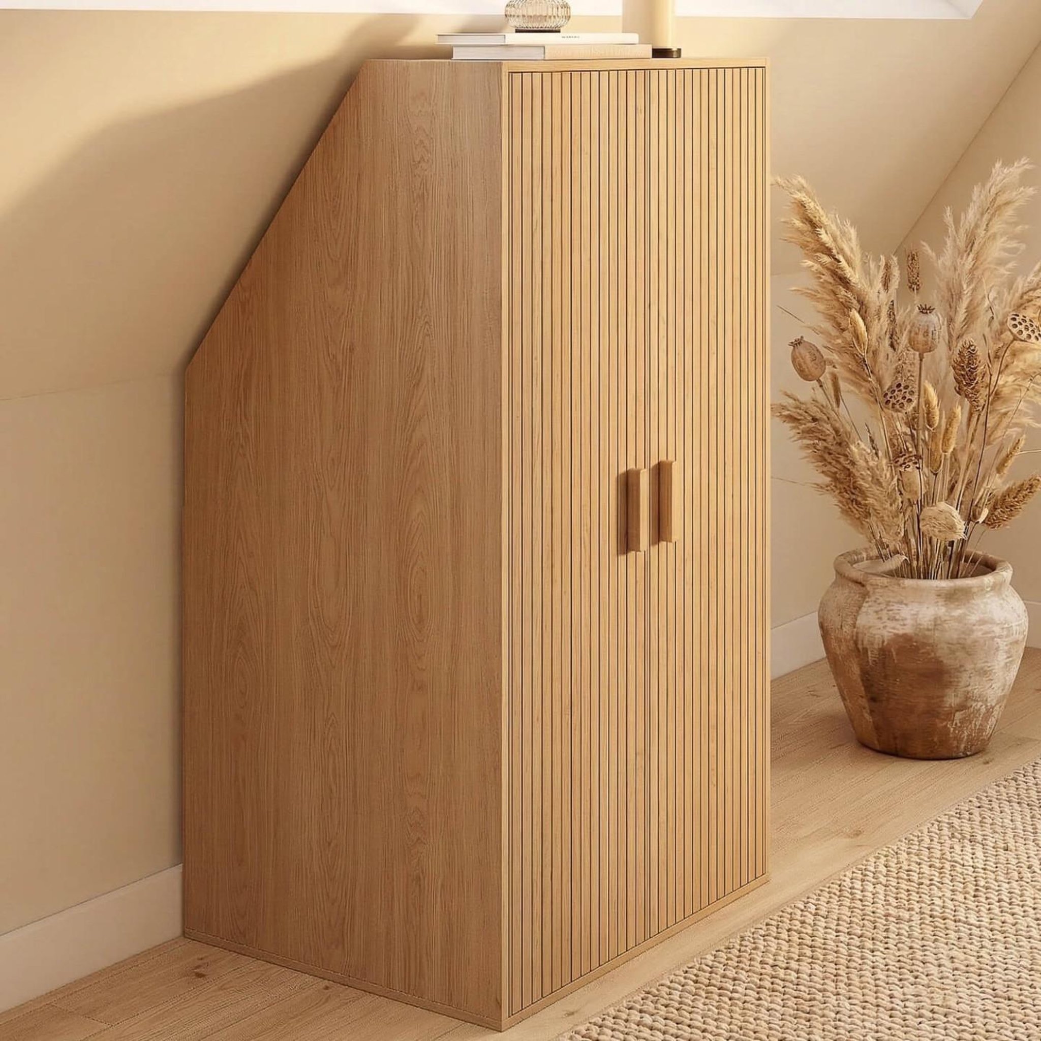 Voir la diapositive 2 : ID MARKET Armoire sous pente 2 portes juliette  60 x 50 x 70/110 cm effet lattes tasseau bois coloris chêne