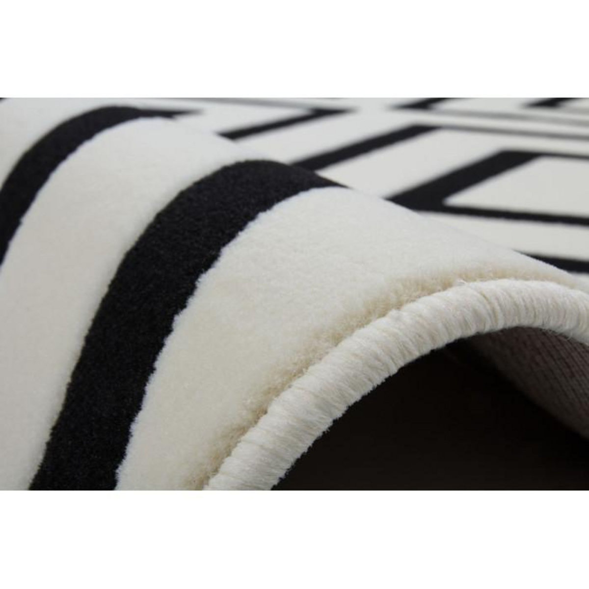 Paris Prix Tapis Imprimé à Poils Courts  Lina  Ivoire & Noir