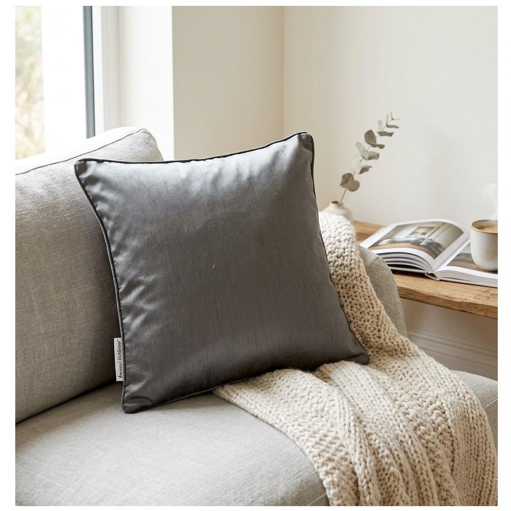 Voir la diapositive 2 : Eden Housse de coussin shantung shana