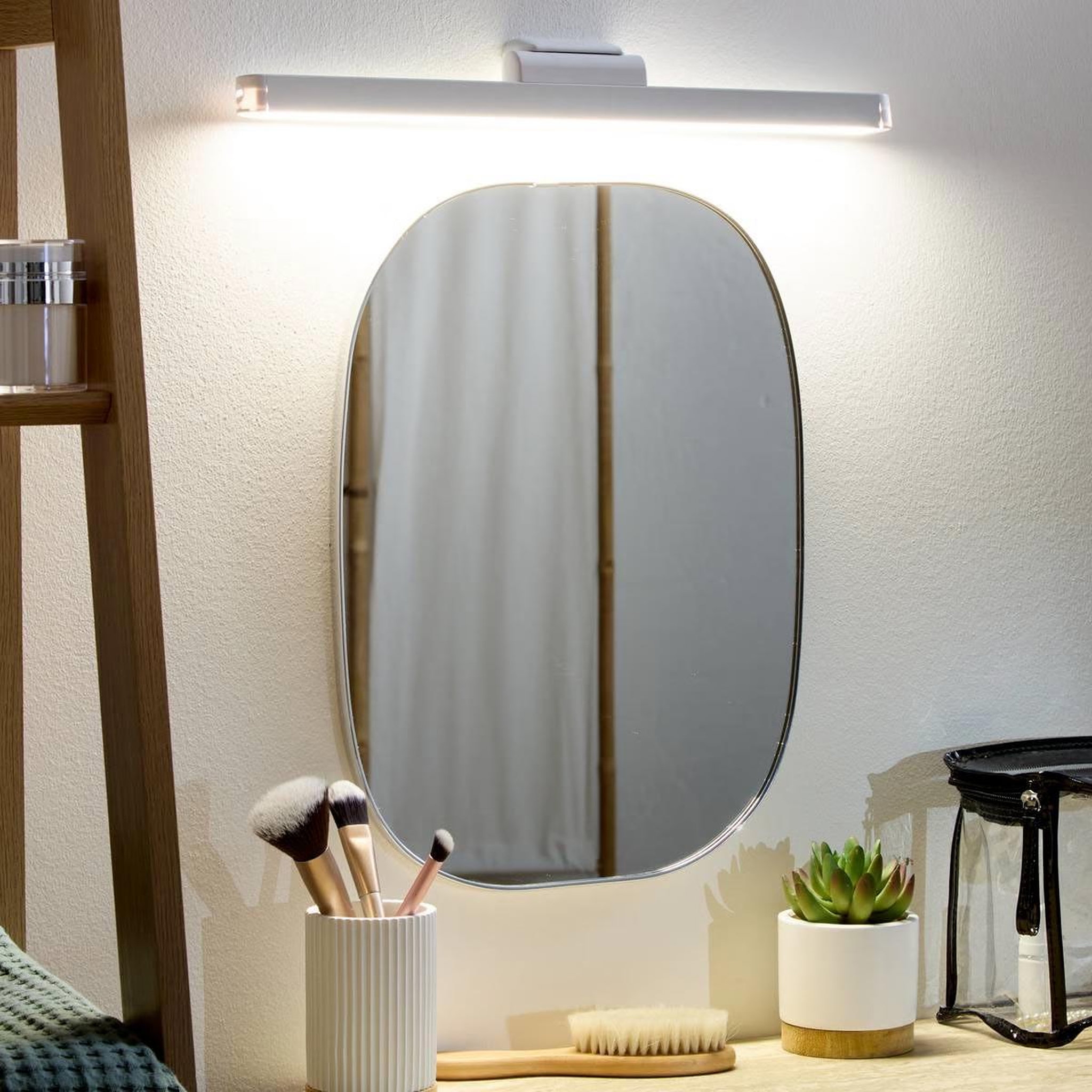 Voir la diapositive 4 : SMART SYSTEM Lampe réglette led  smart  38cm blanc
