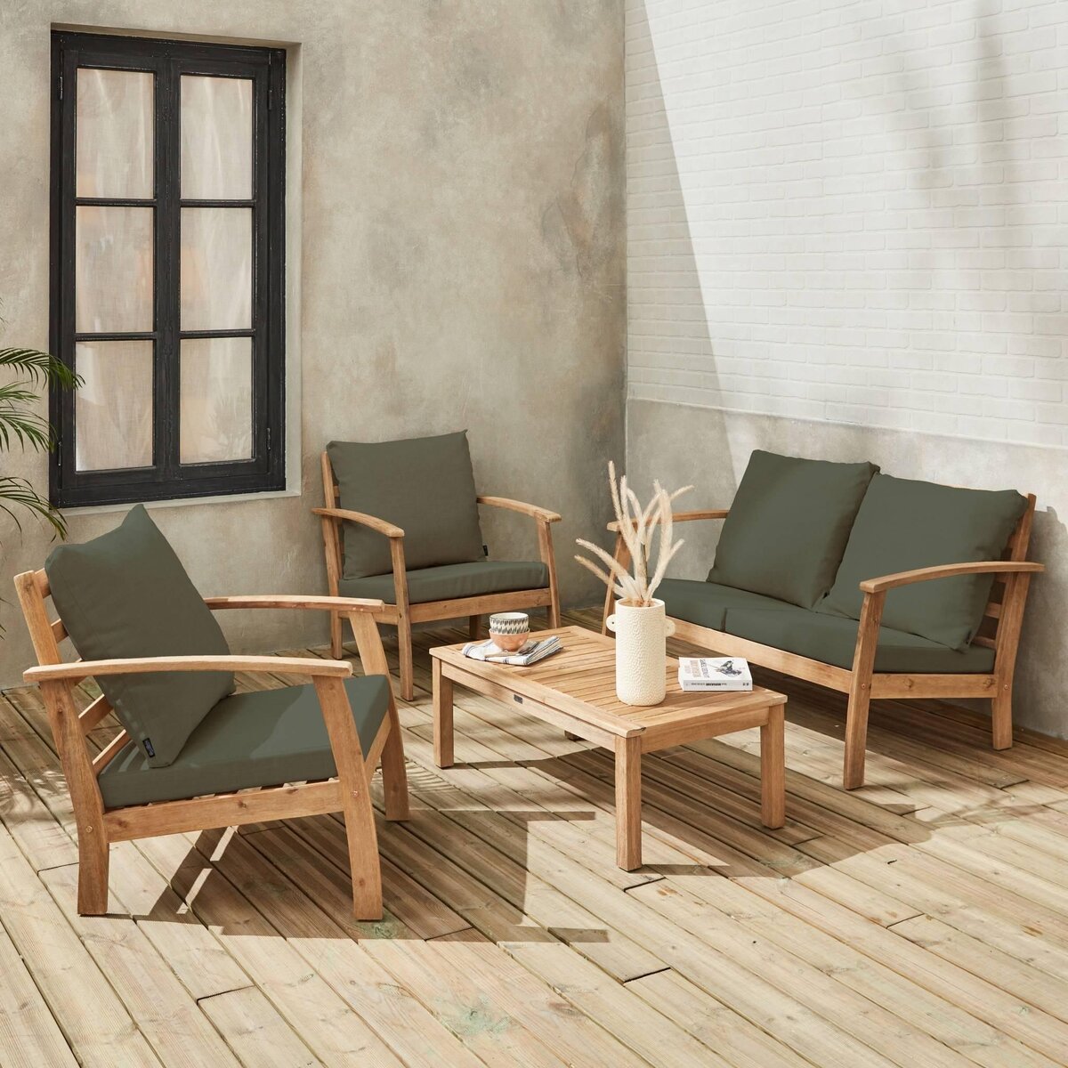 SWEEEK Salon de jardin en bois 4 places - Ushuaïa - Canapé, fauteuils et table basse en acacia, design