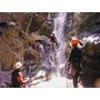 Voir la diapositive 4 : Smartbox Session de canyoning en eaux chaudes près de Font-Romeu pour 2 personnes - Coffret Cadeau Sport & Aventure
