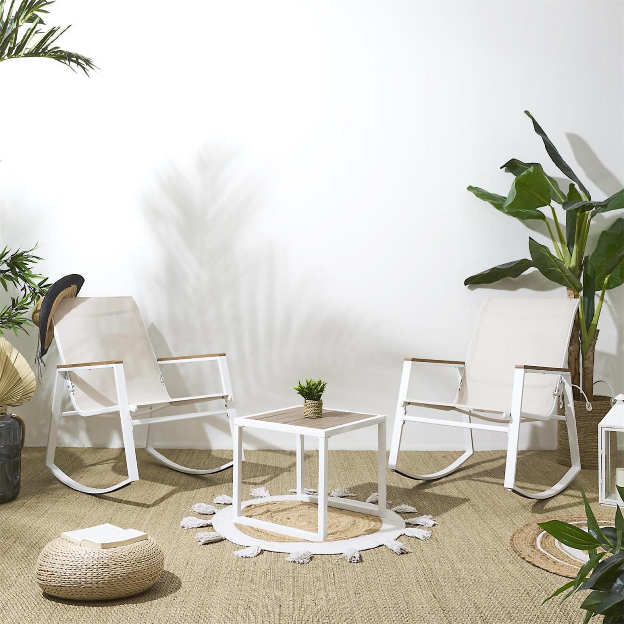 Voir la diapositive 2 : The Home Deco Factory Salon de jardin à bascule  capri  93cm blanc