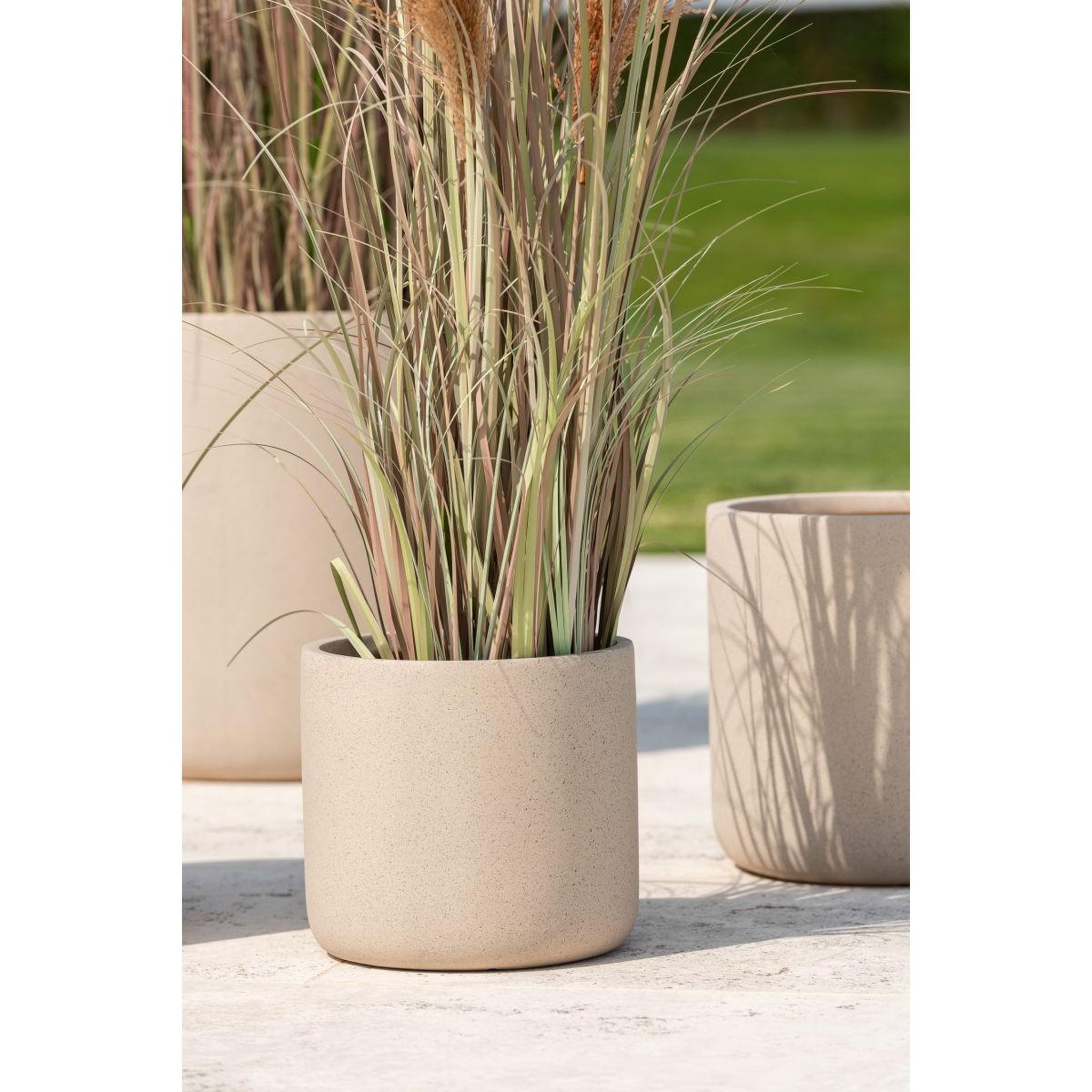 Voir la diapositive 5 : J-LINE Lot de 4 cache-pots déco  dune  50cm ivoire