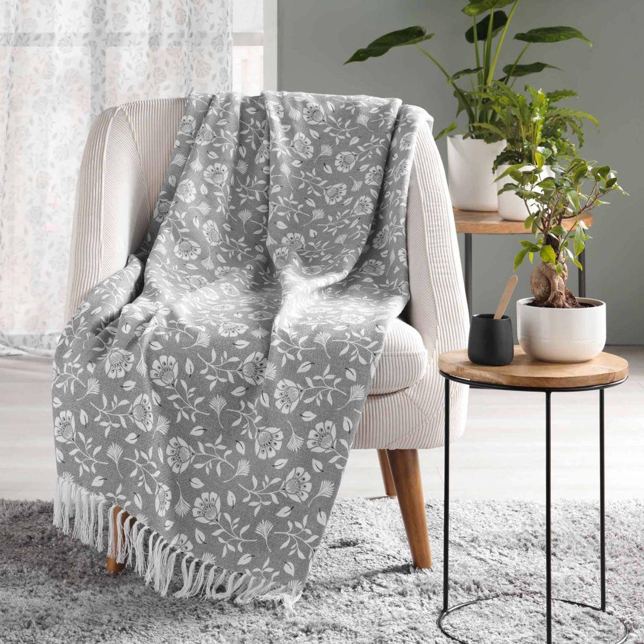 Voir la diapositive 4 : Douceur d'Intérieur Plaid à franges imprimé  flavie  125x150cm gris