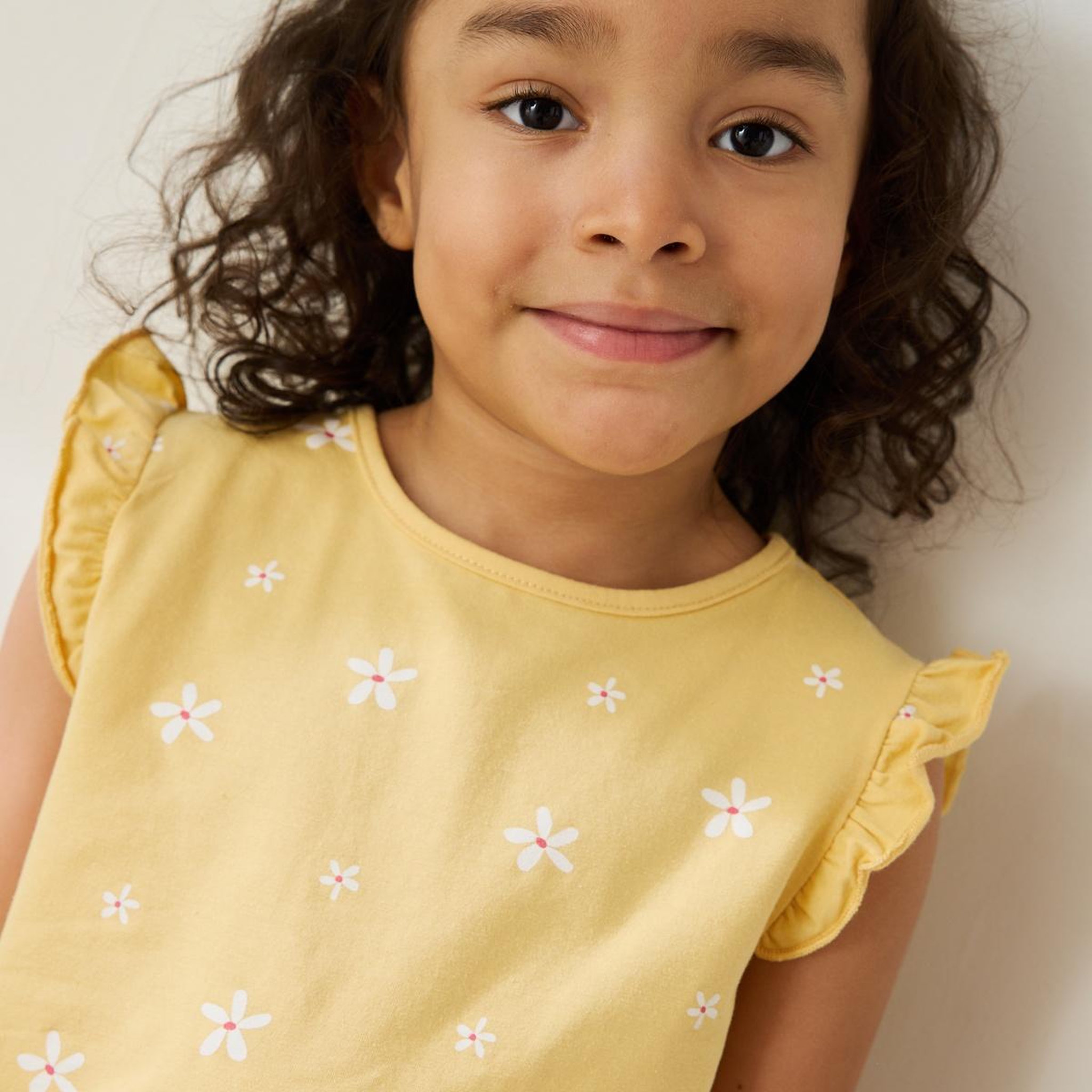 Voir la diapositive 5 : Petit Béguin T-shirt enfant manches courtes camila