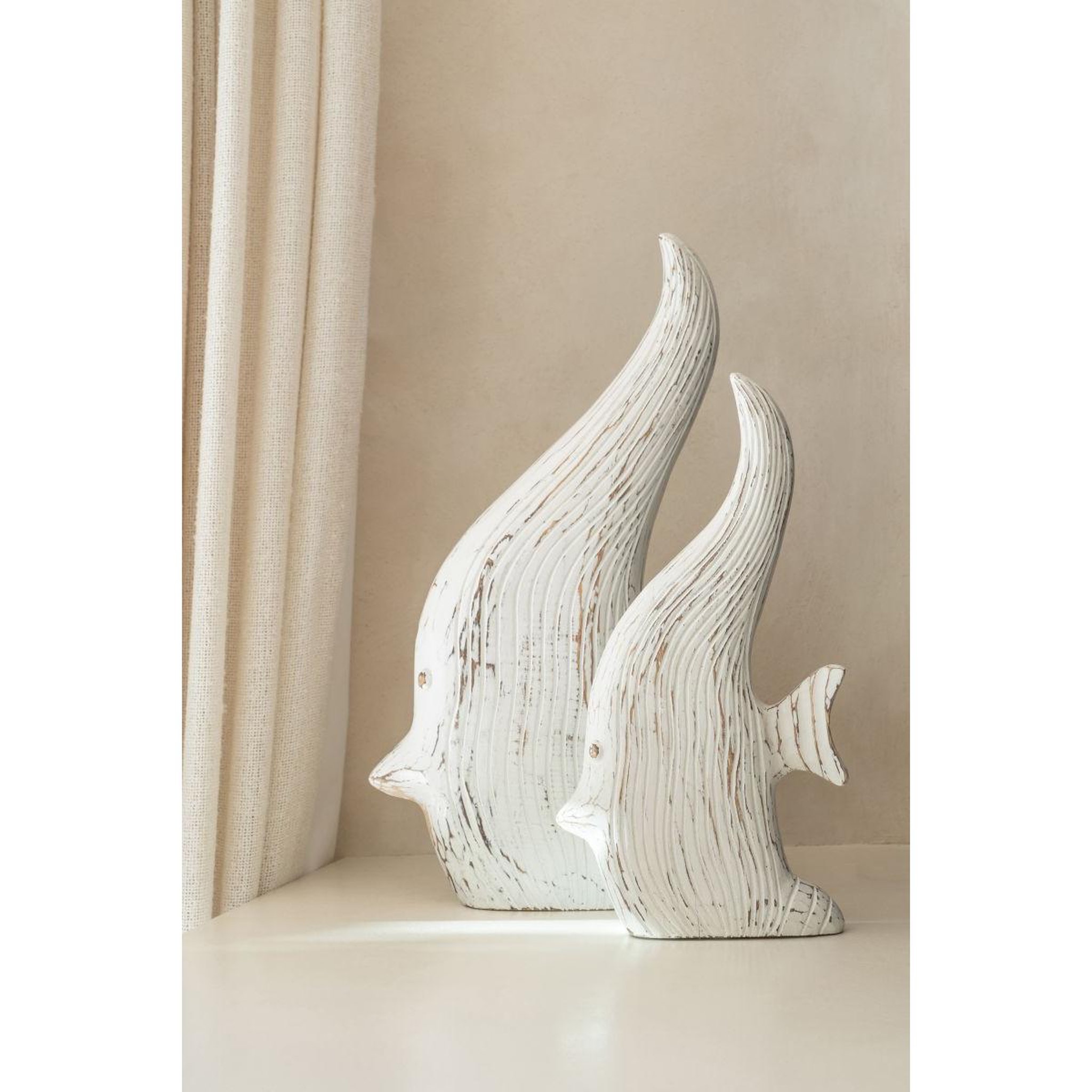 Voir la diapositive 4 : J-LINE Statuette déco en bois  poisson antique  38cm blanc