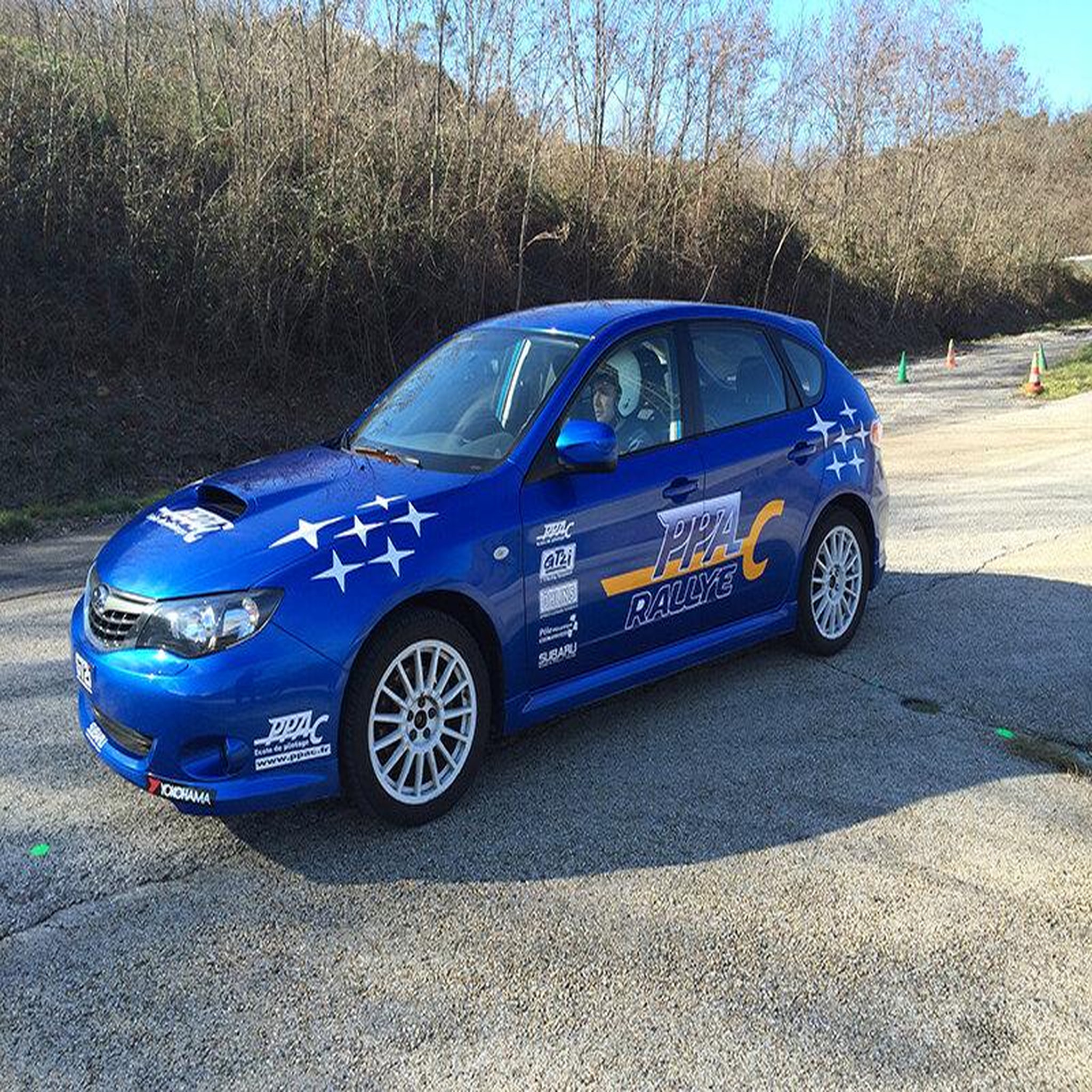 Voir la diapositive 4 : Smartbox Rallye terre sensationnel : 12 tours au volant d'une subaru impreza wrx - coffret cadeau sport & aventure
