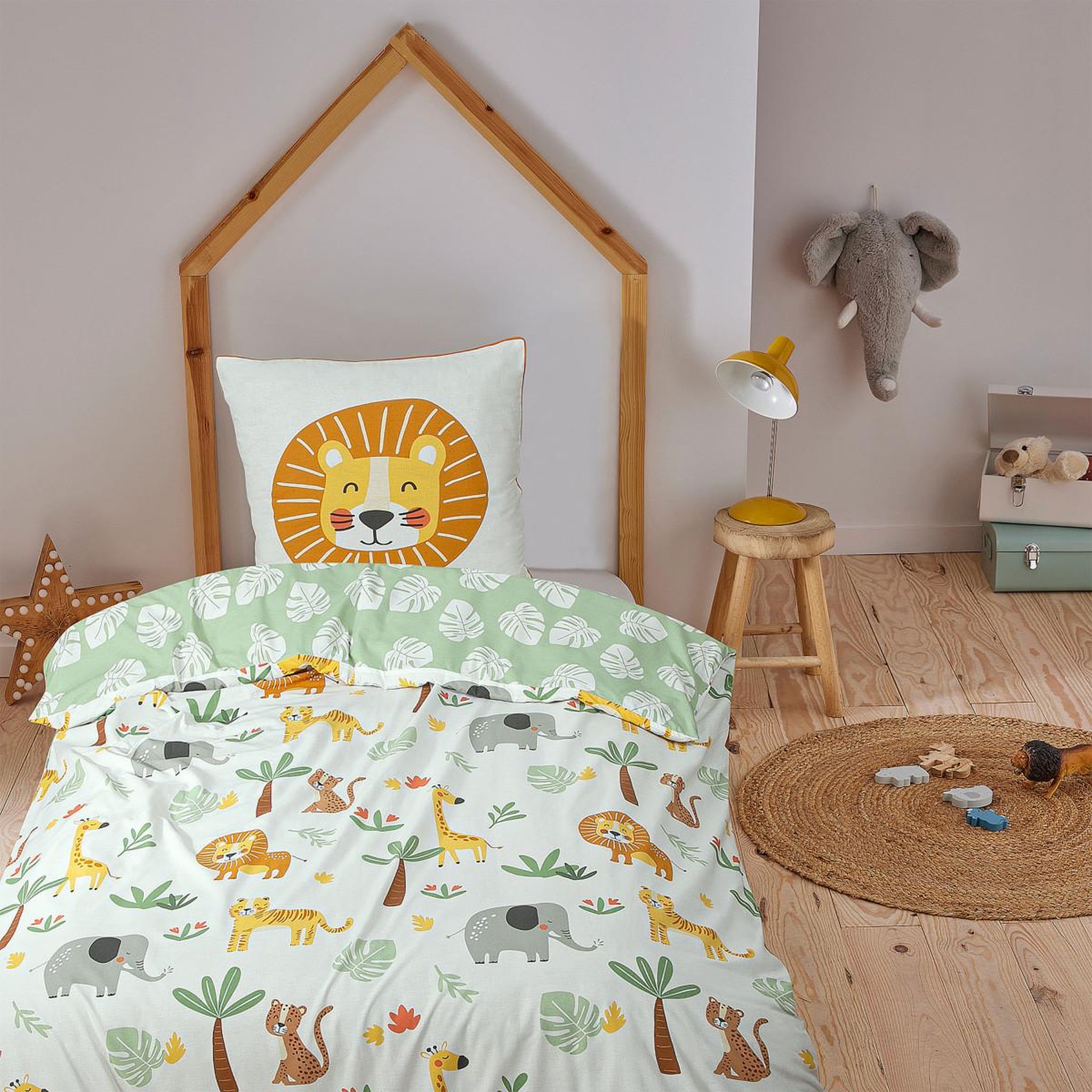 Voir la diapositive 2 : FUTURE HOME Parure de lit enfant lion jungle réversible 140x200cm