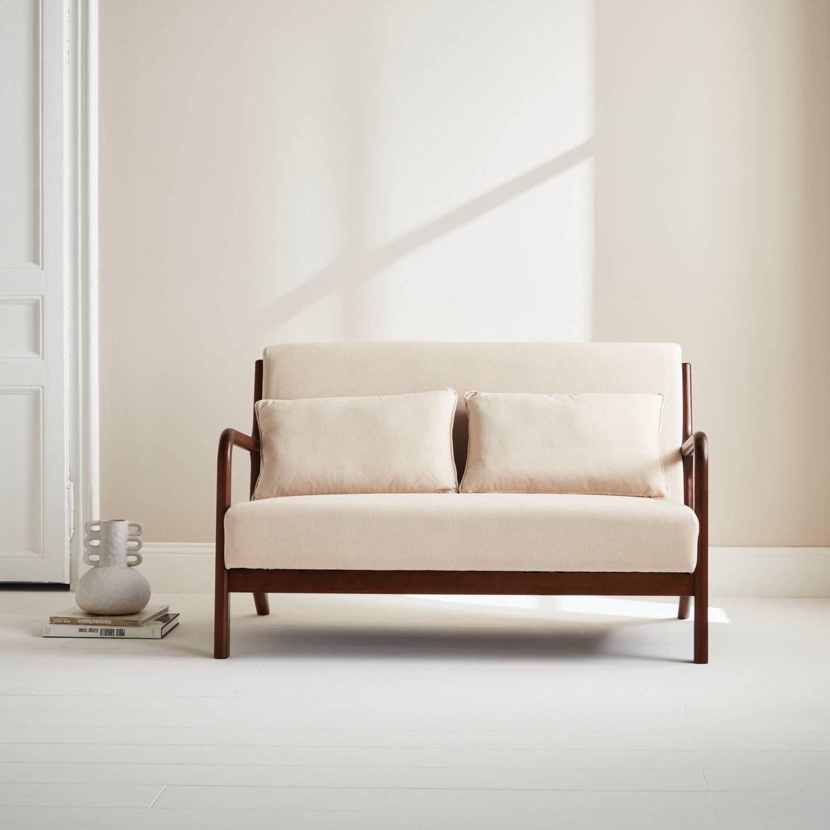 SWEEEK Banquette 2 places tissu beige. pieds bois d'hévéa teinté noyer clair. droit fixe. pieds compas scandinave