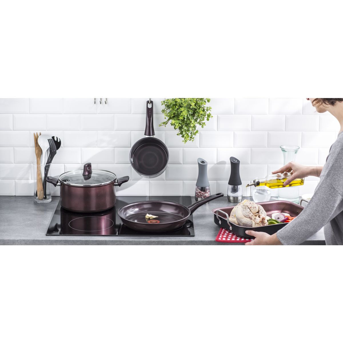 TEFAL Poêle wok  DARK RUBY LIE DE VIN 28 cm