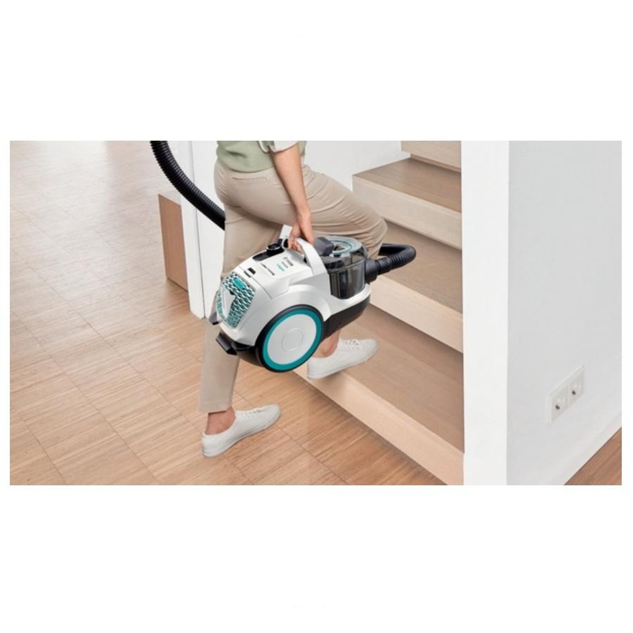 Voir la diapositive 4 : BOSCH Aspirateur sans sac 550w 76db blanc - bgc21hyg1