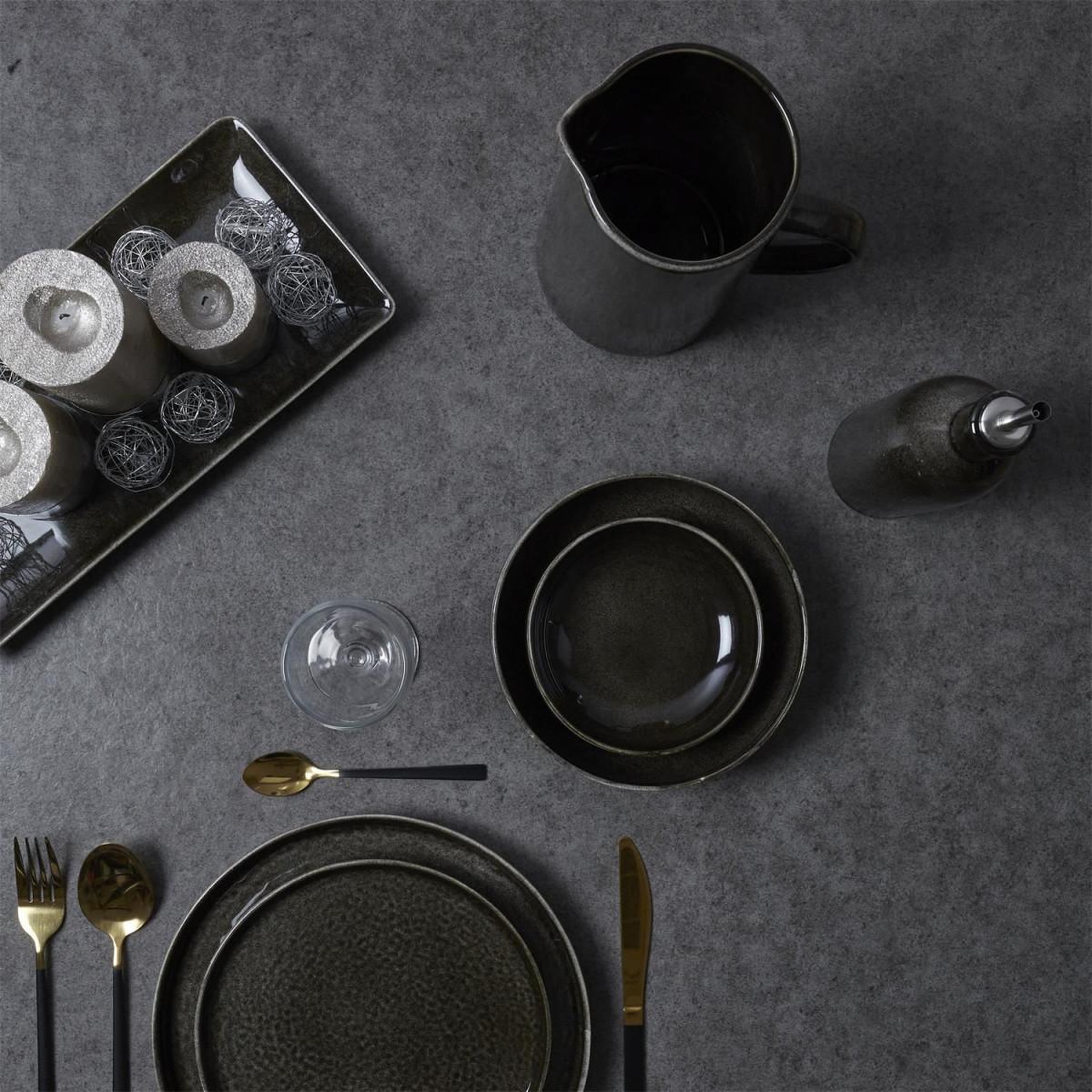 Voir la diapositive 3 : The Home Deco Factory Saladier en céramique design  gancia  2,5l noir