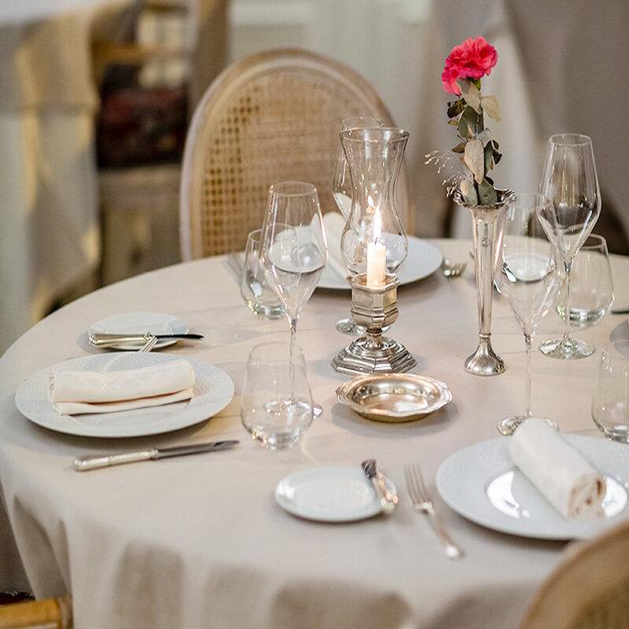 Voir la diapositive 4 : Smartbox 2 jours en suite en hôtel 4* avec dîner gastronomique et sauna privatif - coffret cadeau séjour